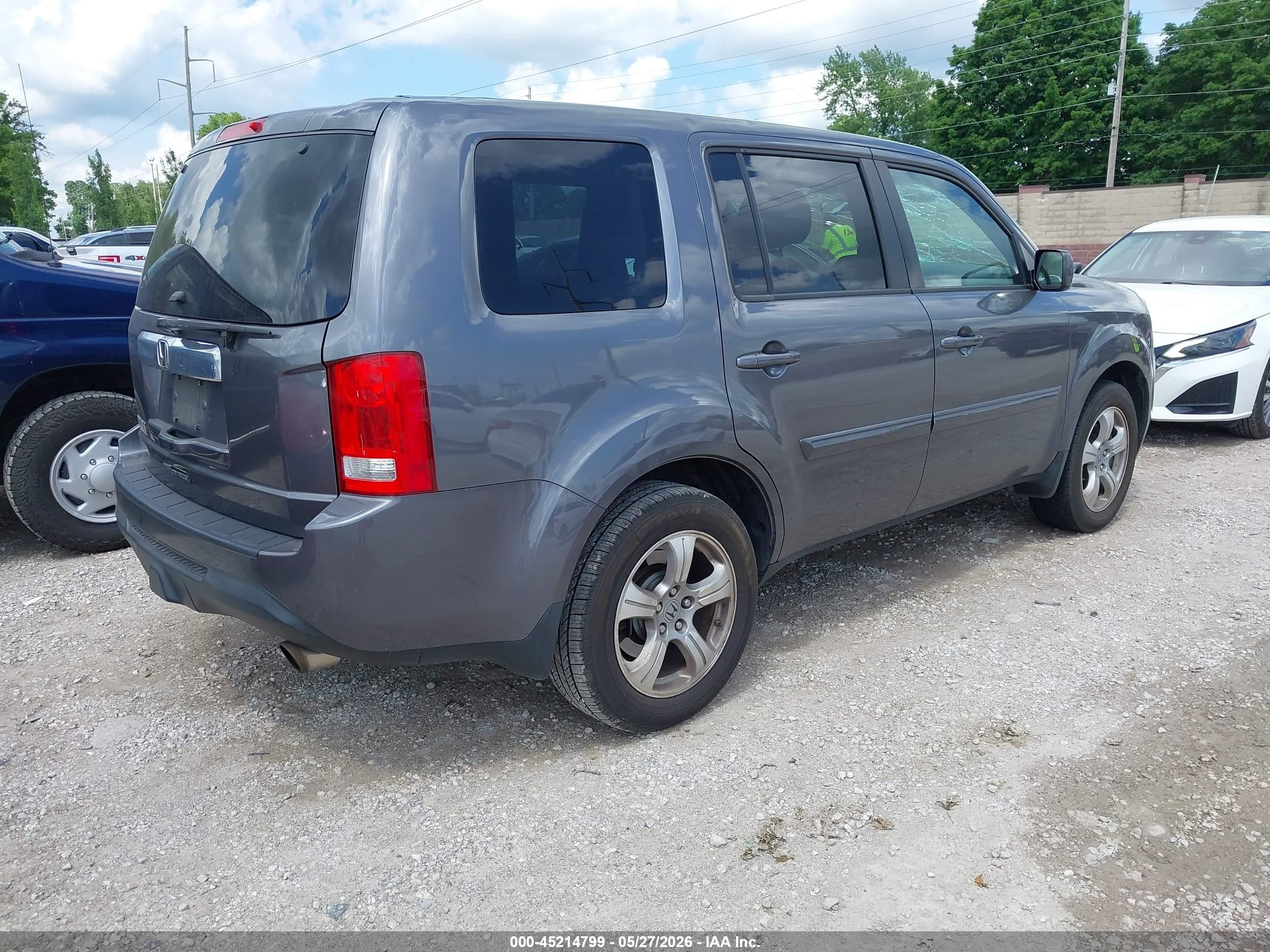 2015 Honda Pilot Ex Gray vin: 5FNYF3H4XFB009132