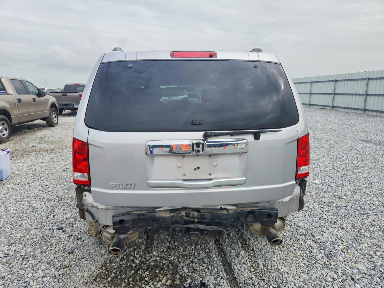 2015 Honda Pilot Ex Silver vin: 5FNYF3H4XFB030787