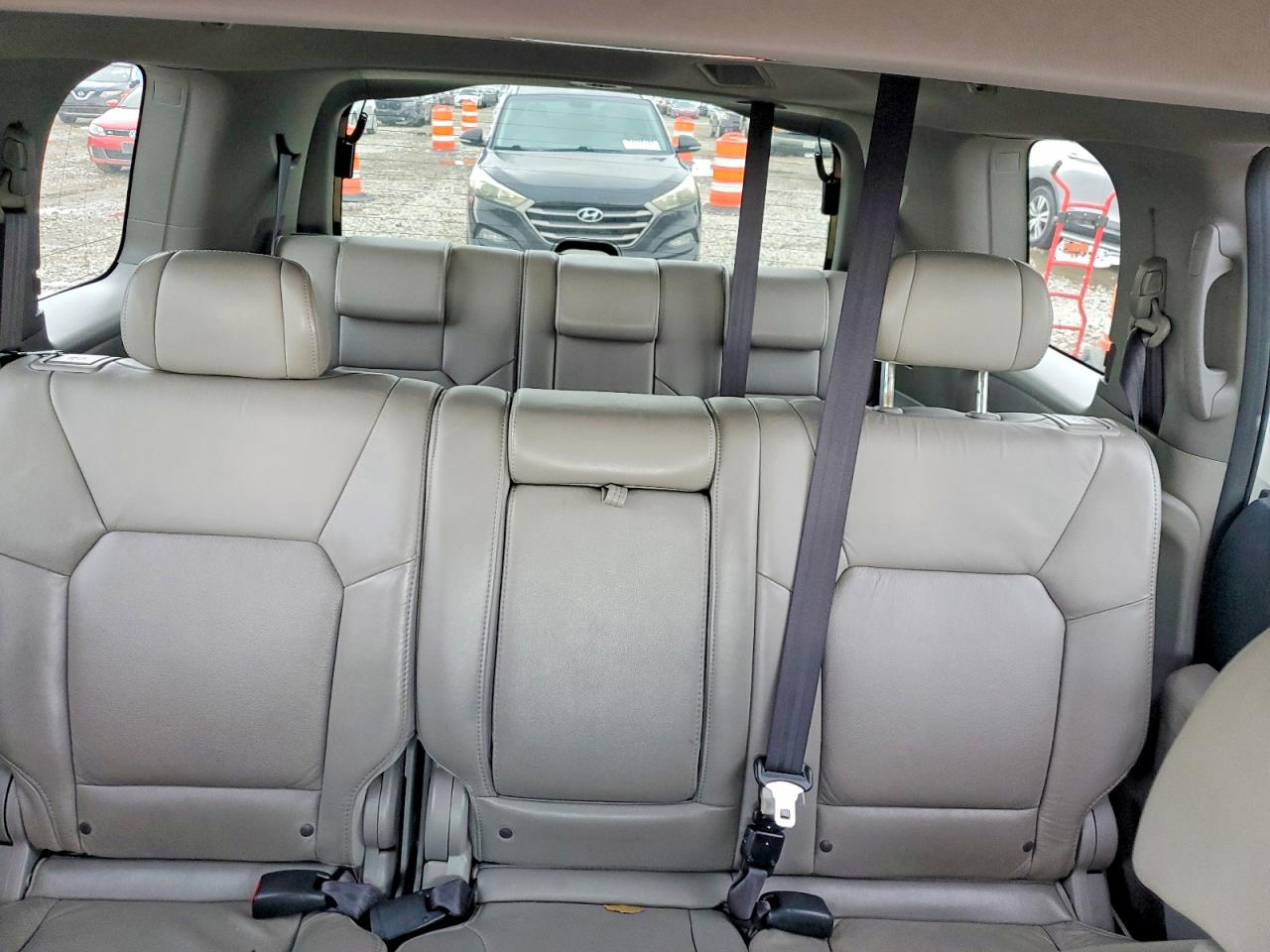 2011 Honda Pilot Exl White vin: 5FNYF3H50BB009997