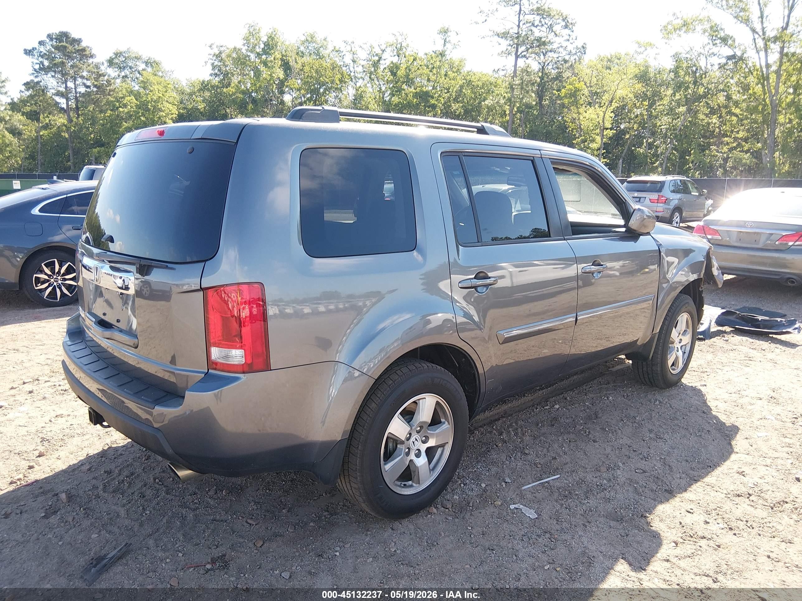 2011 Honda Pilot Ex-l Gray vin: 5FNYF3H50BB039484