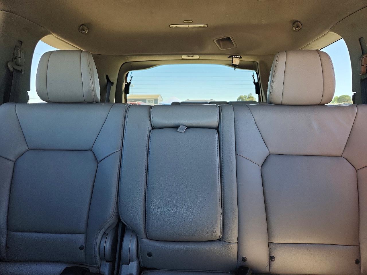 2012 Honda Pilot Exl White vin: 5FNYF3H50CB041088