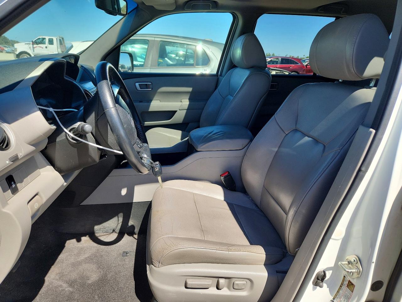 2012 Honda Pilot Exl White vin: 5FNYF3H50CB041088