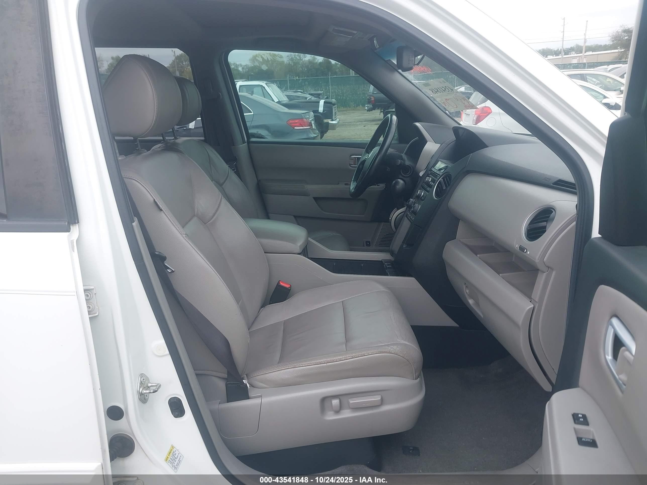 2013 Honda Pilot Ex-l White vin: 5FNYF3H50DB004026