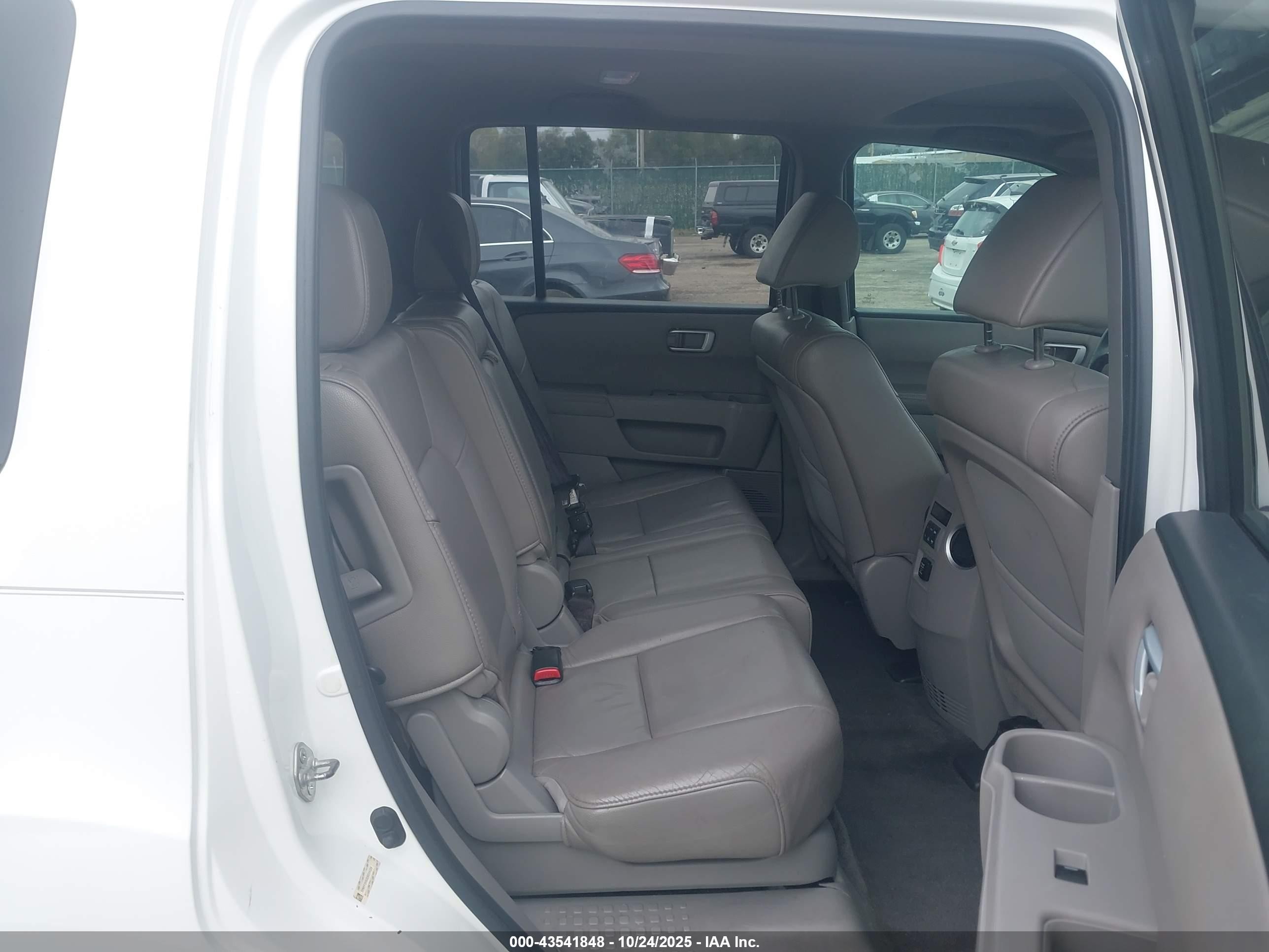 2013 Honda Pilot Ex-l White vin: 5FNYF3H50DB004026