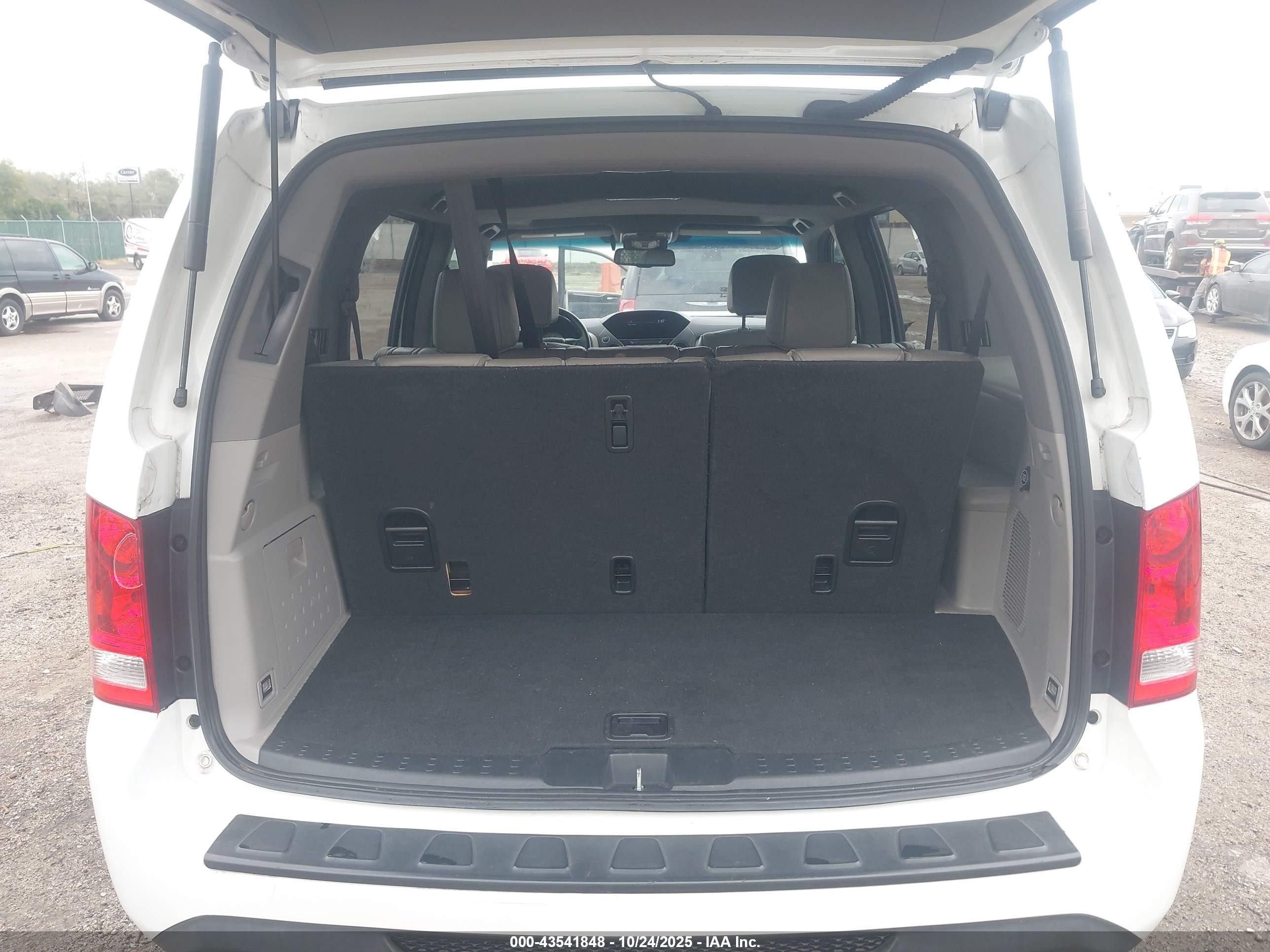 2013 Honda Pilot Ex-l White vin: 5FNYF3H50DB004026