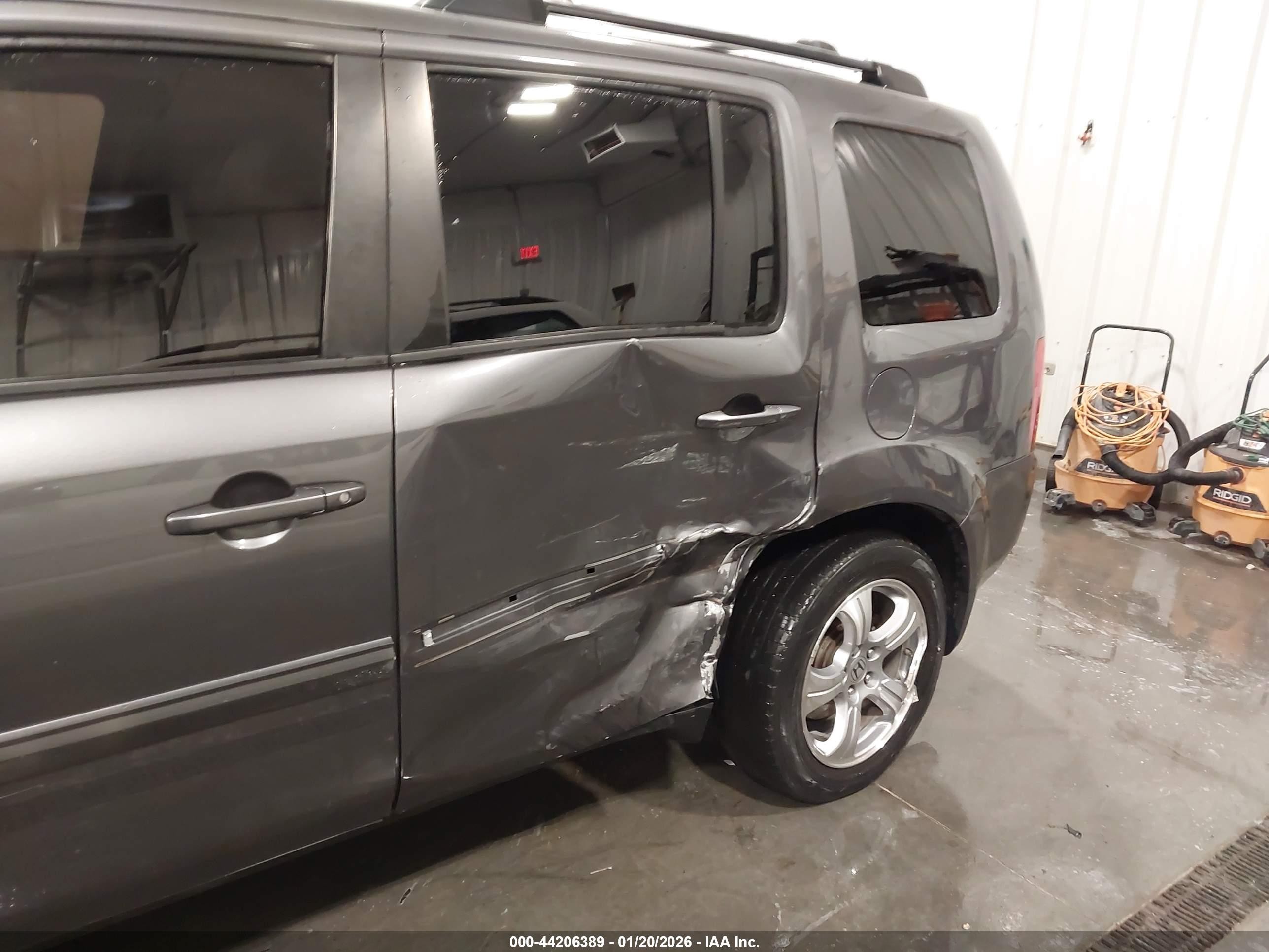 2014 Honda Pilot Ex-l Gray vin: 5FNYF3H50EB005551