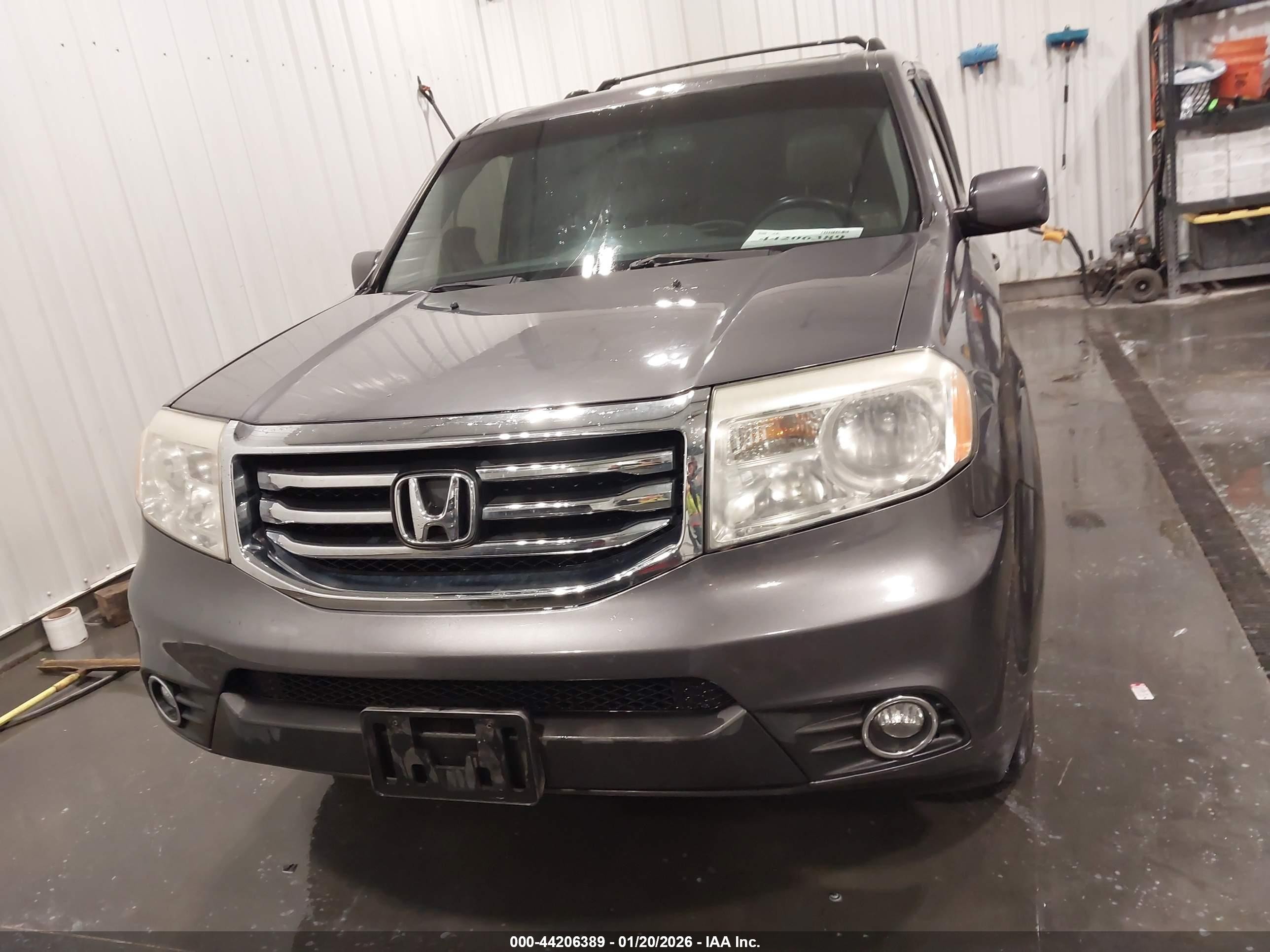 2014 Honda Pilot Ex-l Gray vin: 5FNYF3H50EB005551