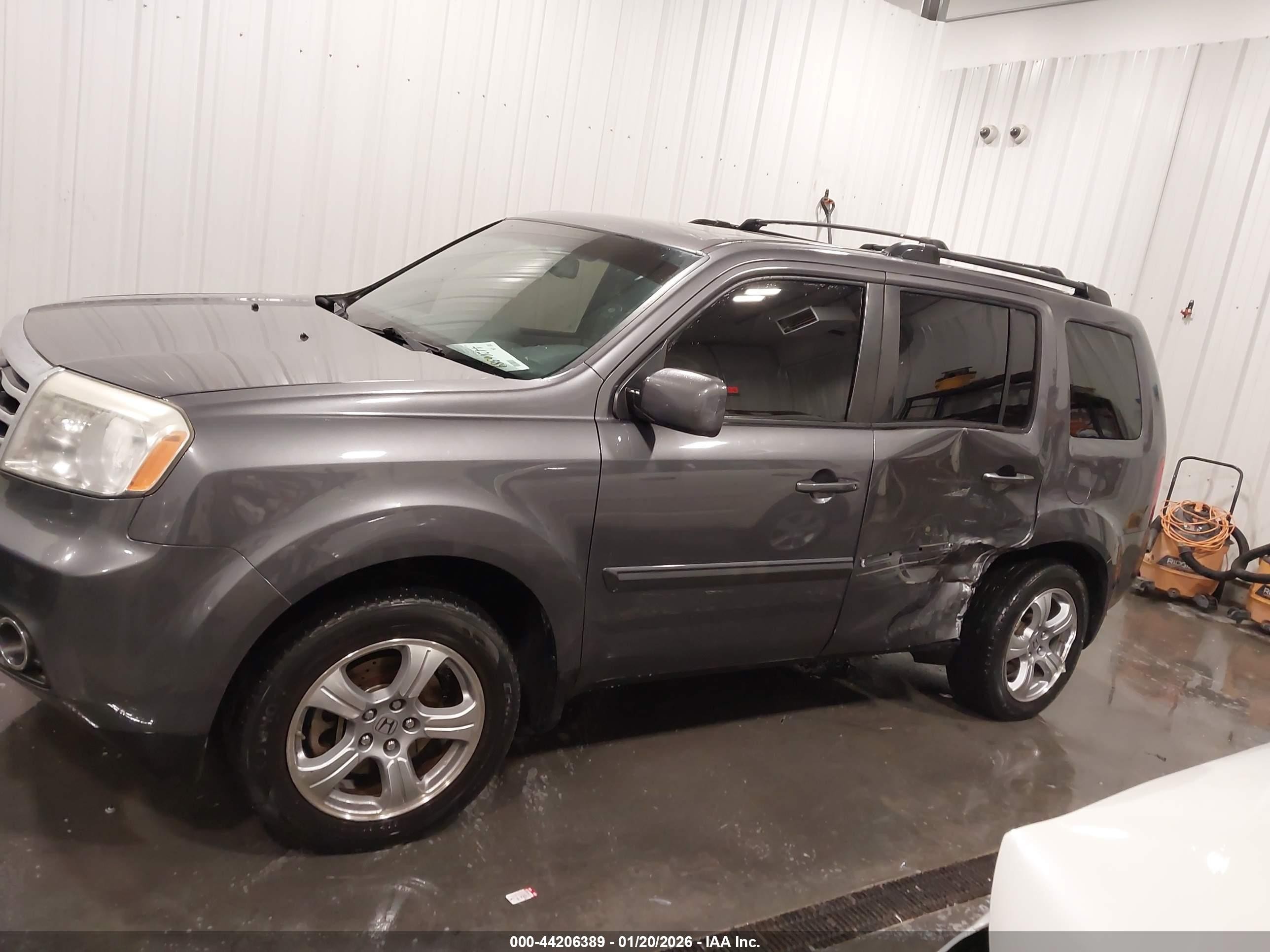 2014 Honda Pilot Ex-l Gray vin: 5FNYF3H50EB005551