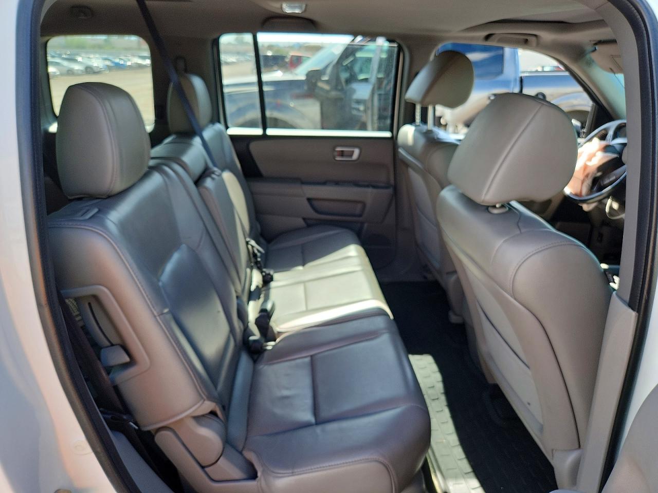 2015 Honda Pilot Exl White vin: 5FNYF3H50FB014283