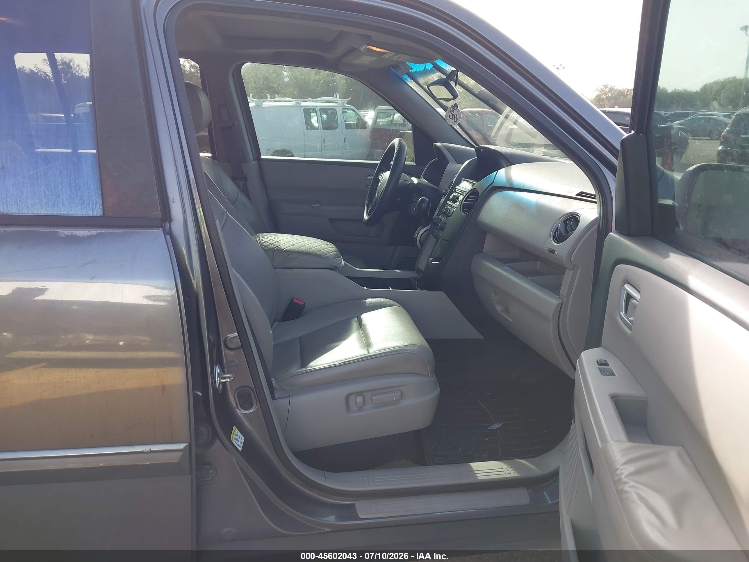 2015 Honda Pilot Ex-l Gray vin: 5FNYF3H50FB021444
