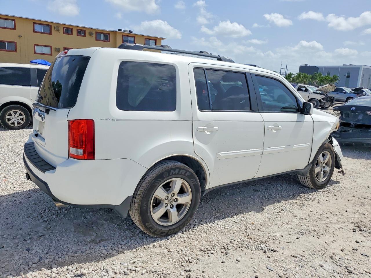 2011 Honda Pilot Exl White vin: 5FNYF3H51BB033581