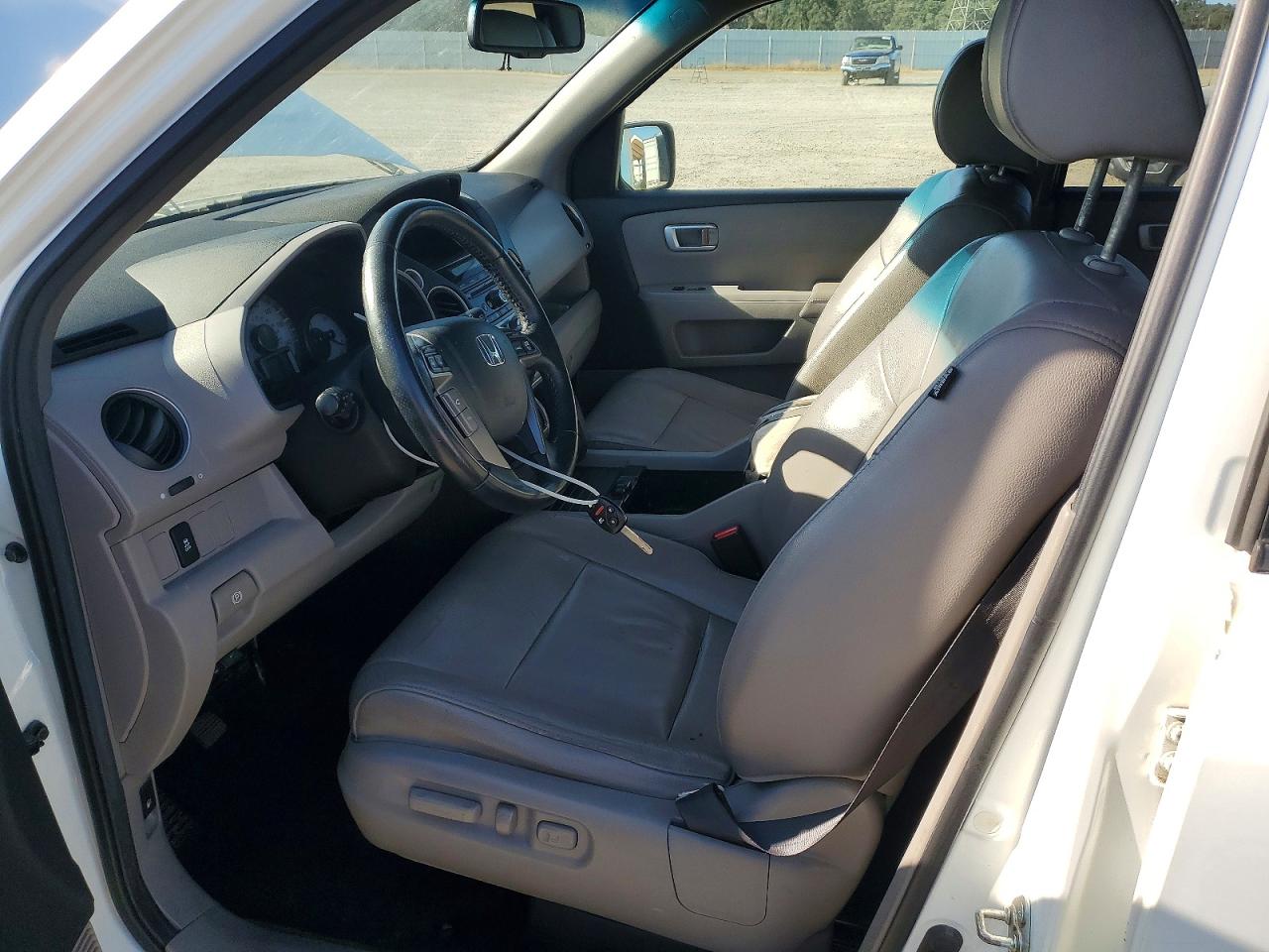 2014 Honda Pilot Exl White vin: 5FNYF3H51EB006188