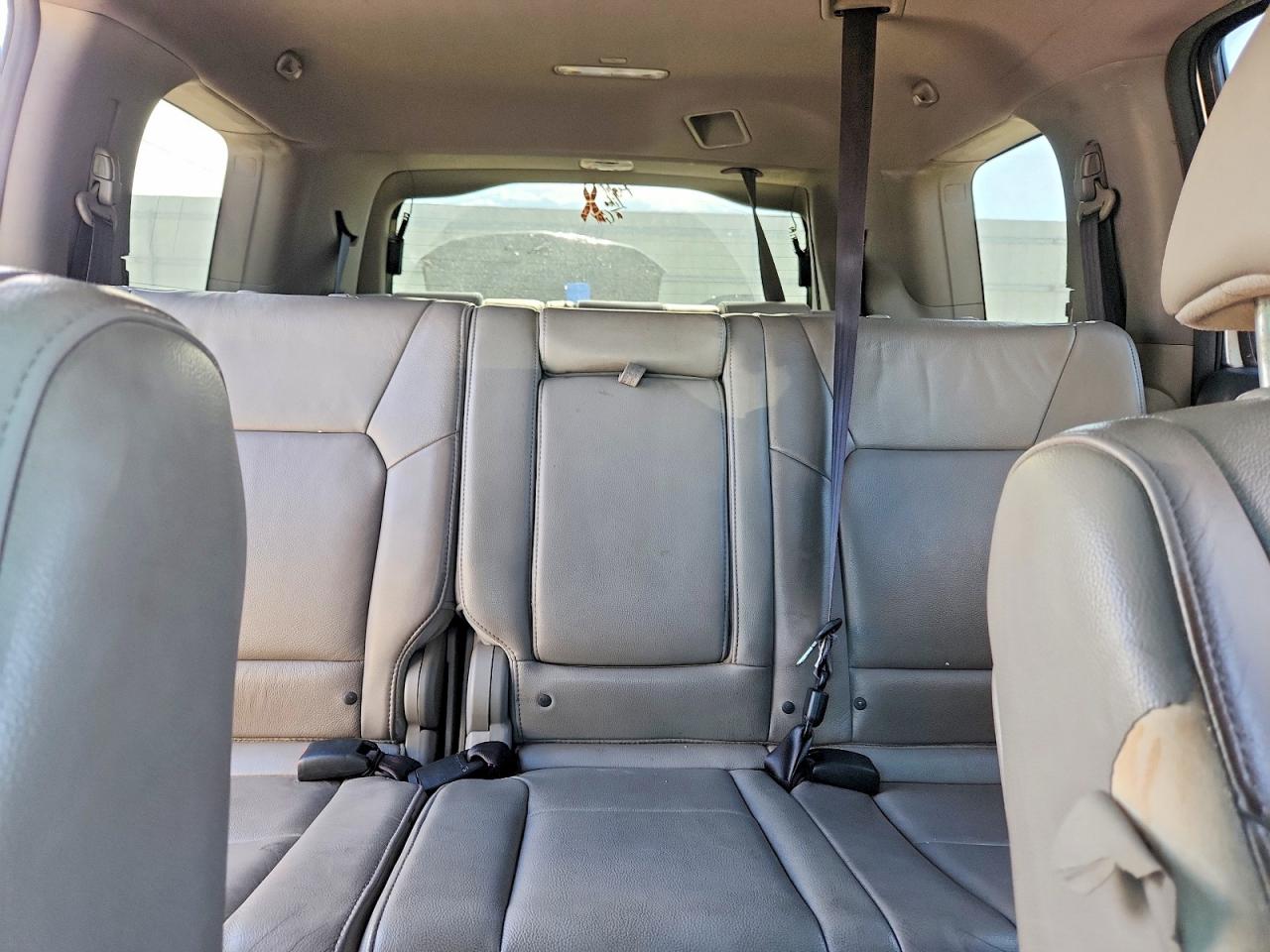 2014 Honda Pilot Exl Silver vin: 5FNYF3H51EB009110