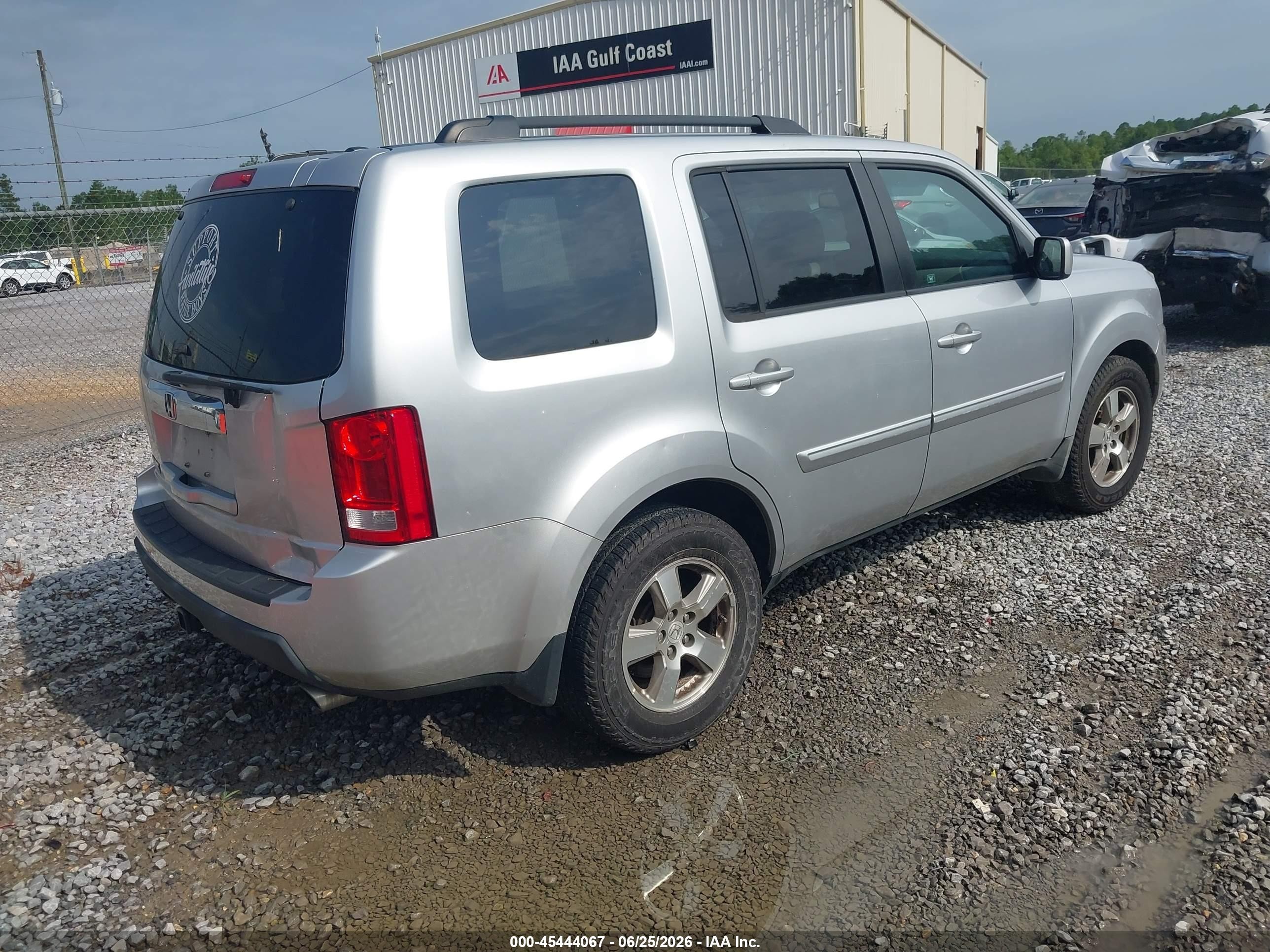 2011 Honda Pilot Ex-l Silver vin: 5FNYF3H52BB012092