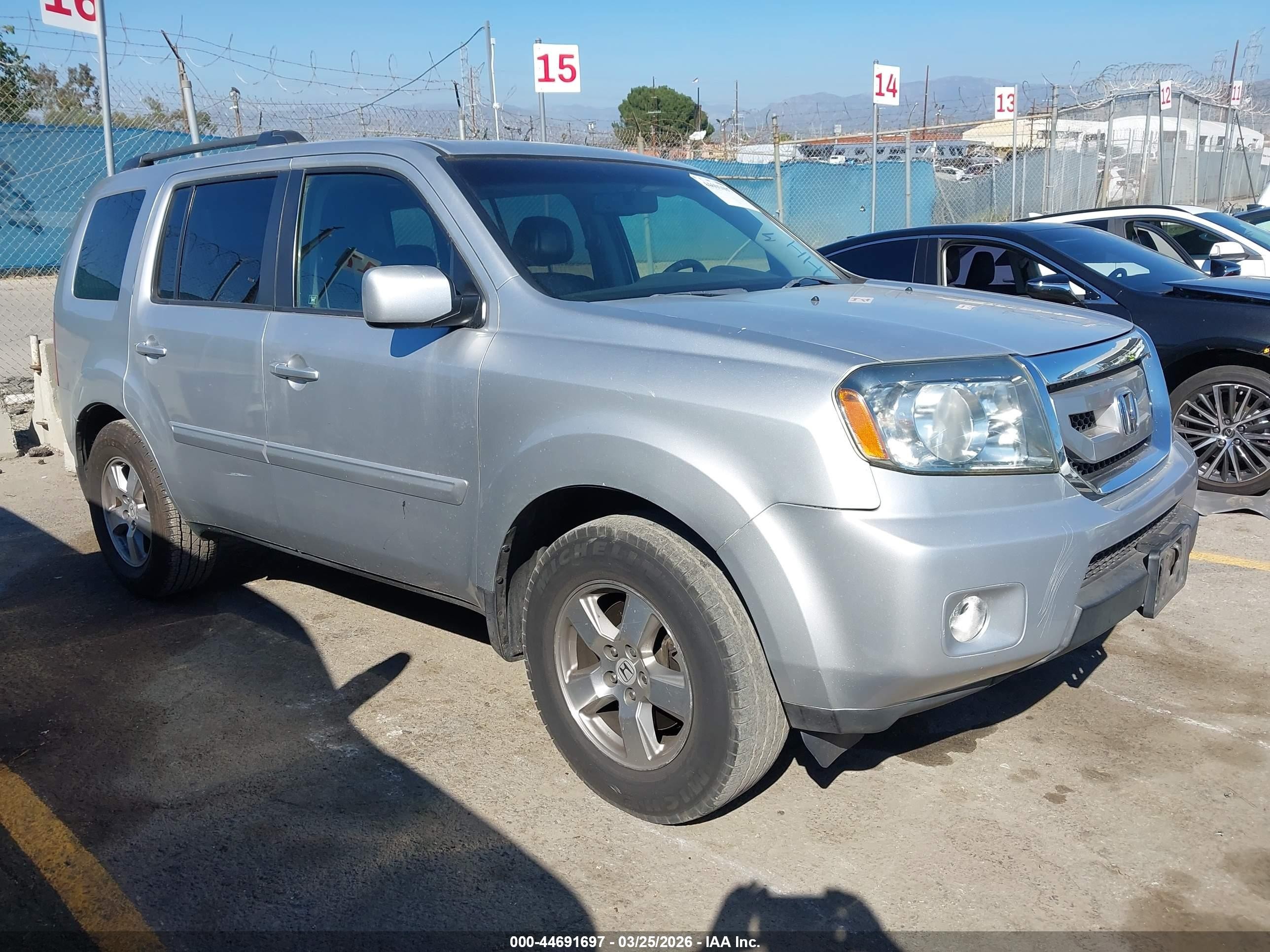 2010 Honda Pilot Ex-l Silver vin: 5FNYF3H53AB004789