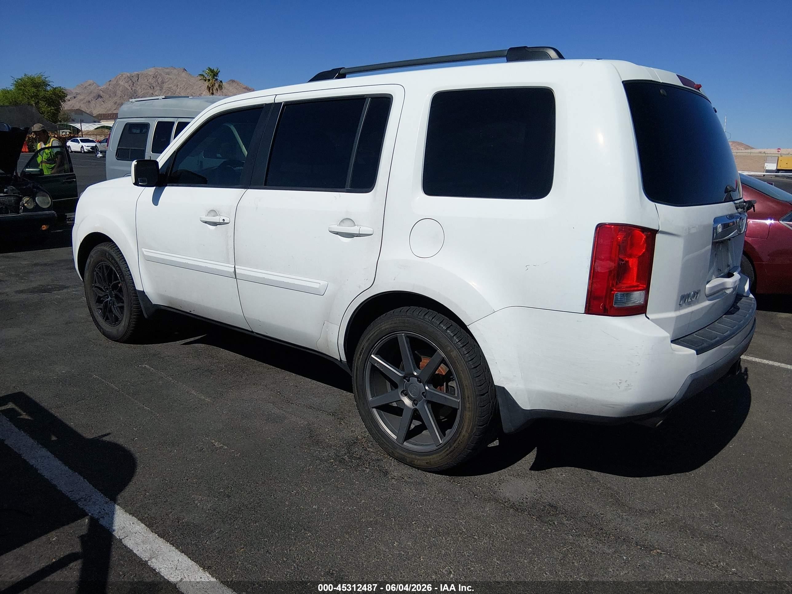 2010 Honda Pilot Ex-l White vin: 5FNYF3H53AB022936