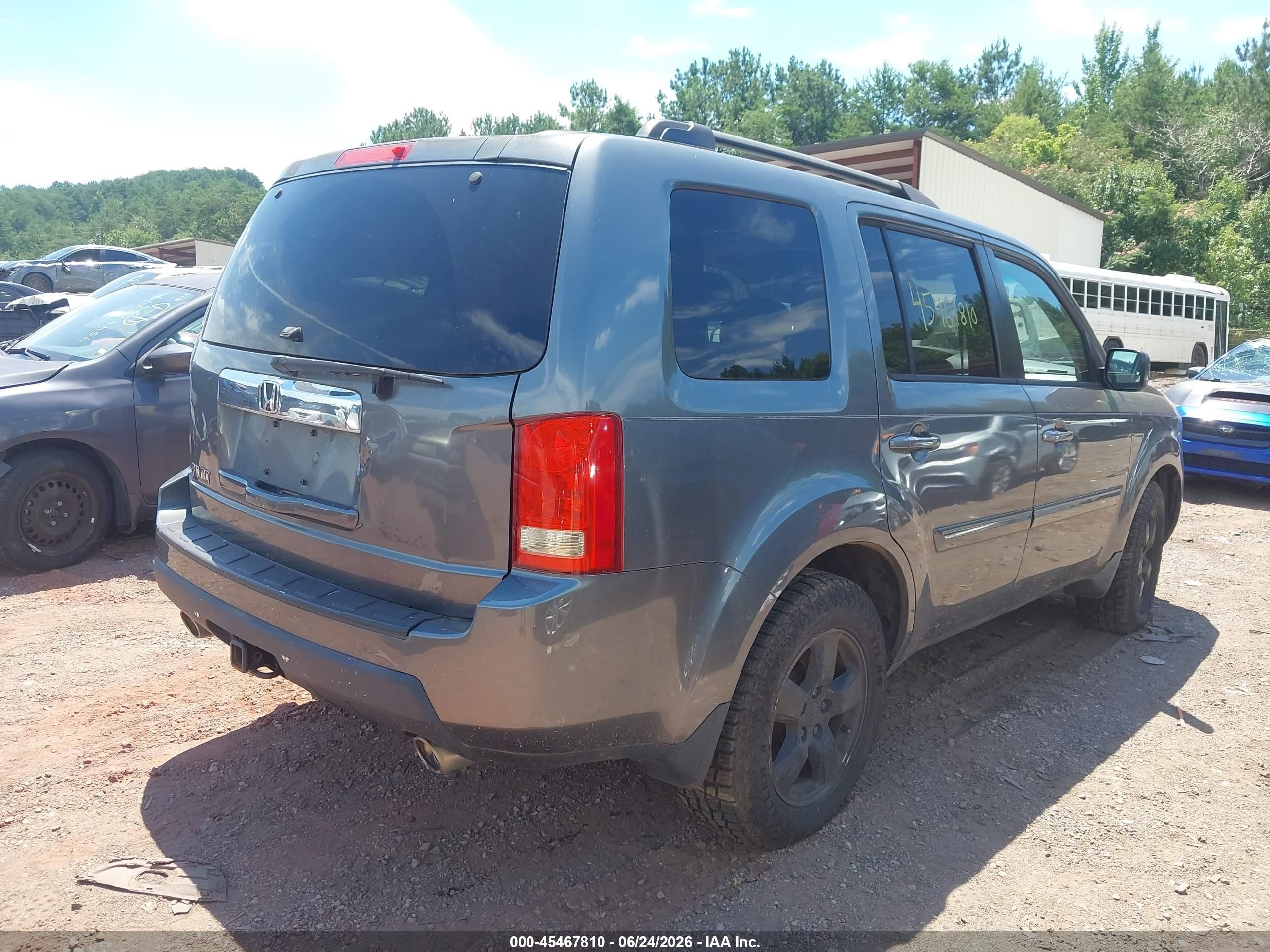 2011 Honda Pilot Ex-l Серый vin: 5FNYF3H53BB001845