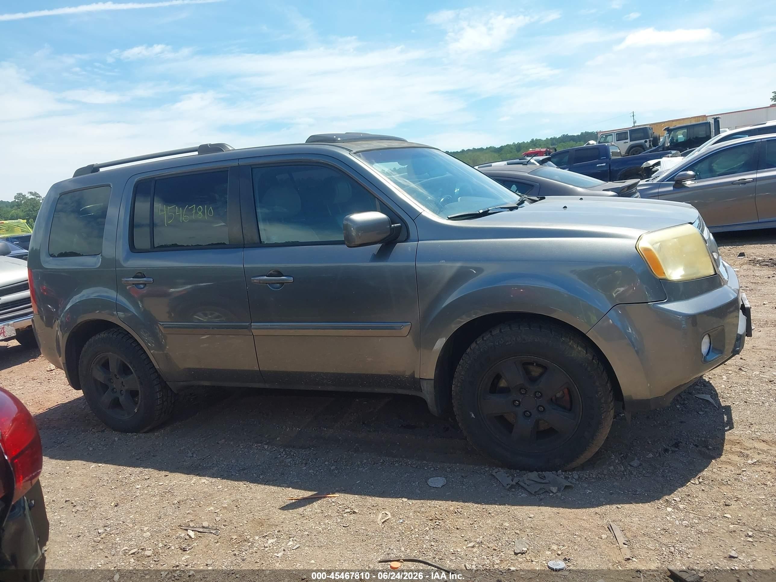 2011 Honda Pilot Ex-l Серый vin: 5FNYF3H53BB001845