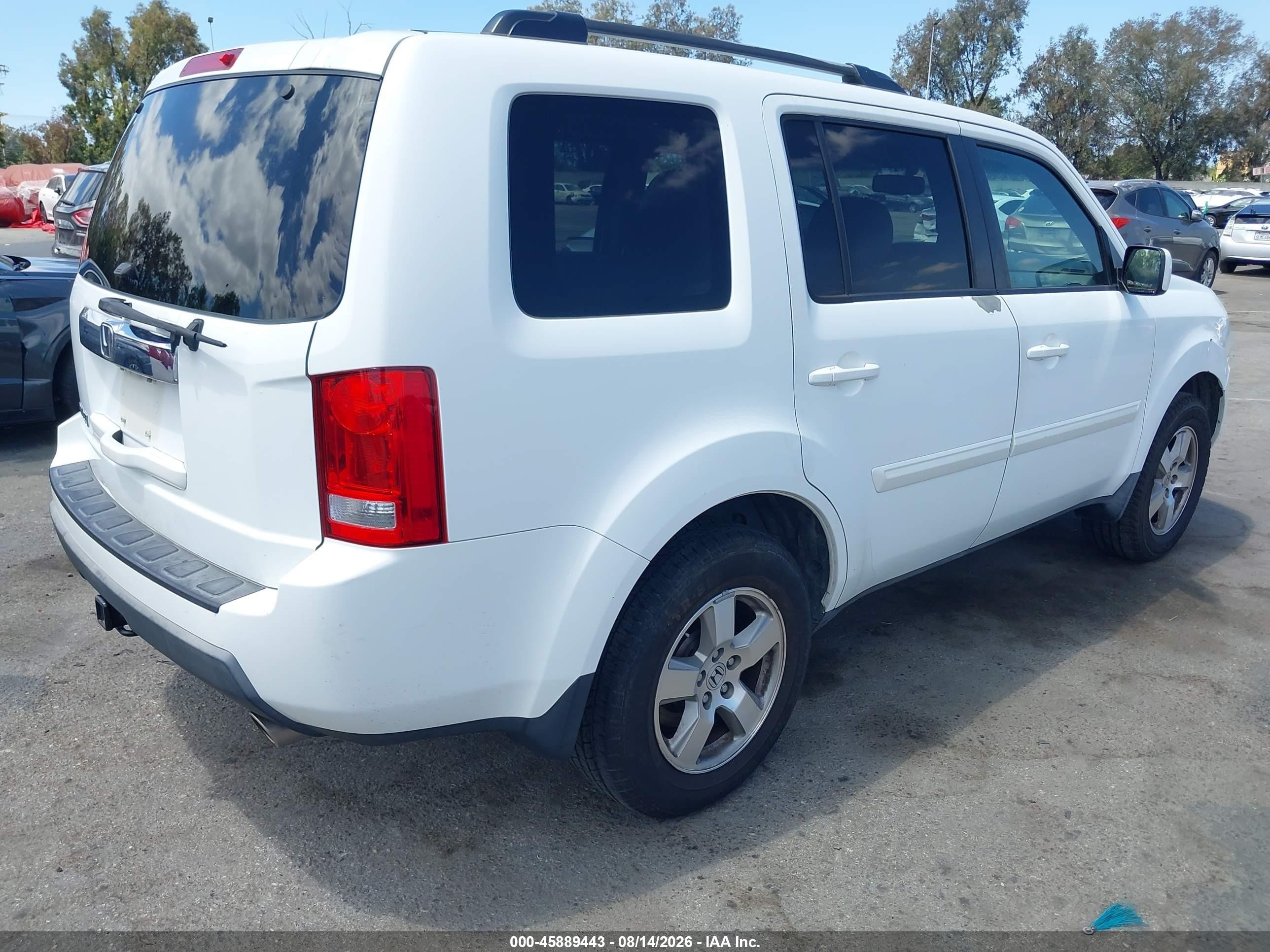 2011 Honda Pilot Ex-l Белый vin: 5FNYF3H53BB040936