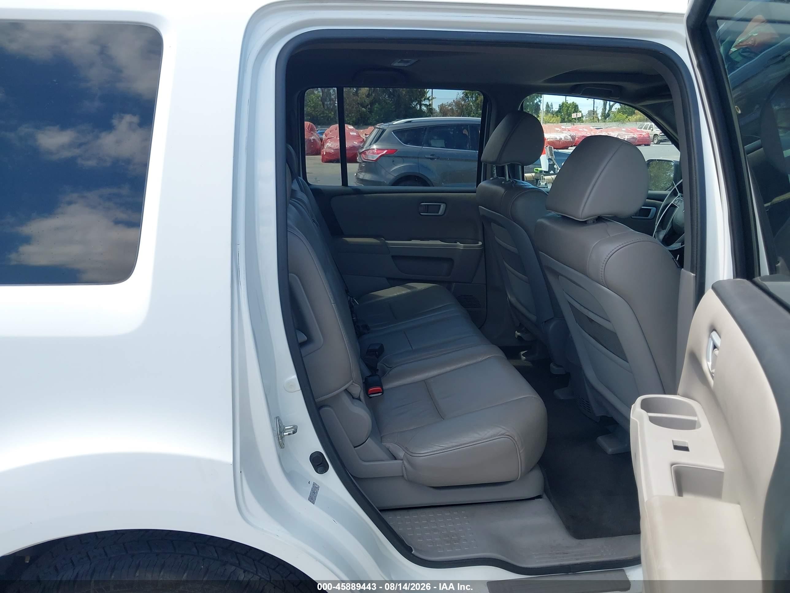 2011 Honda Pilot Ex-l Белый vin: 5FNYF3H53BB040936