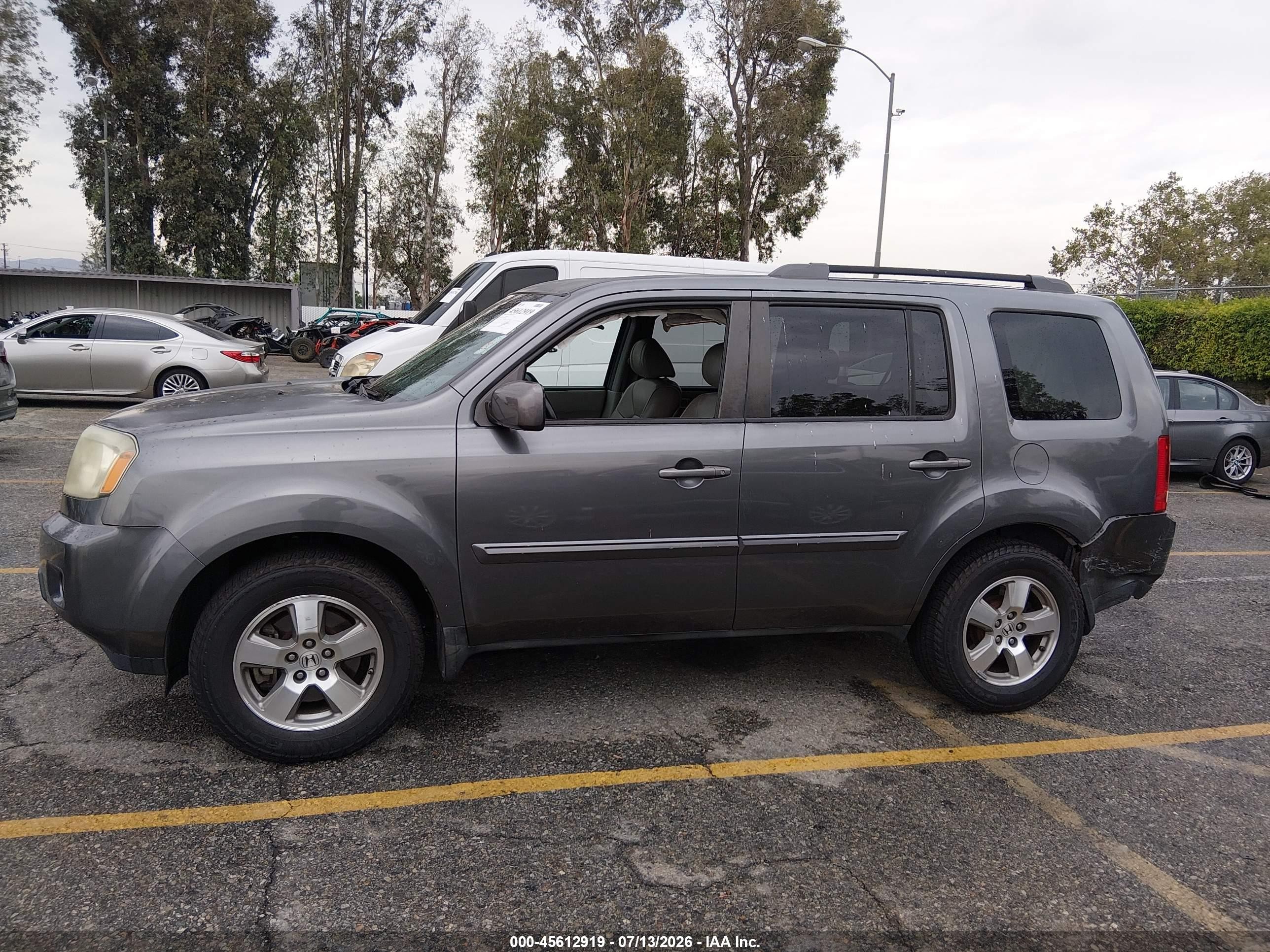 2011 Honda Pilot Ex-l Gray vin: 5FNYF3H54BB009078