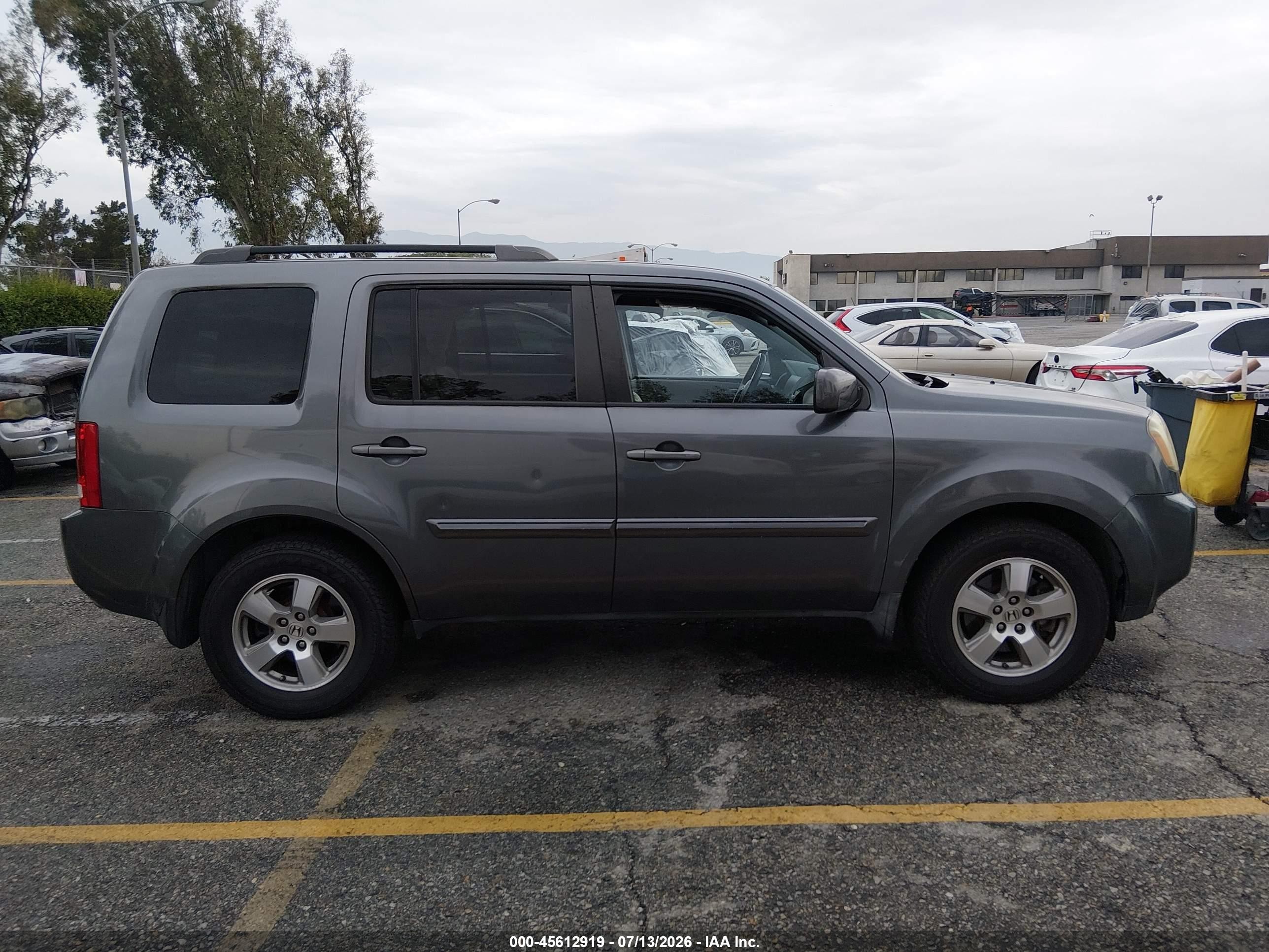 2011 Honda Pilot Ex-l Gray vin: 5FNYF3H54BB009078