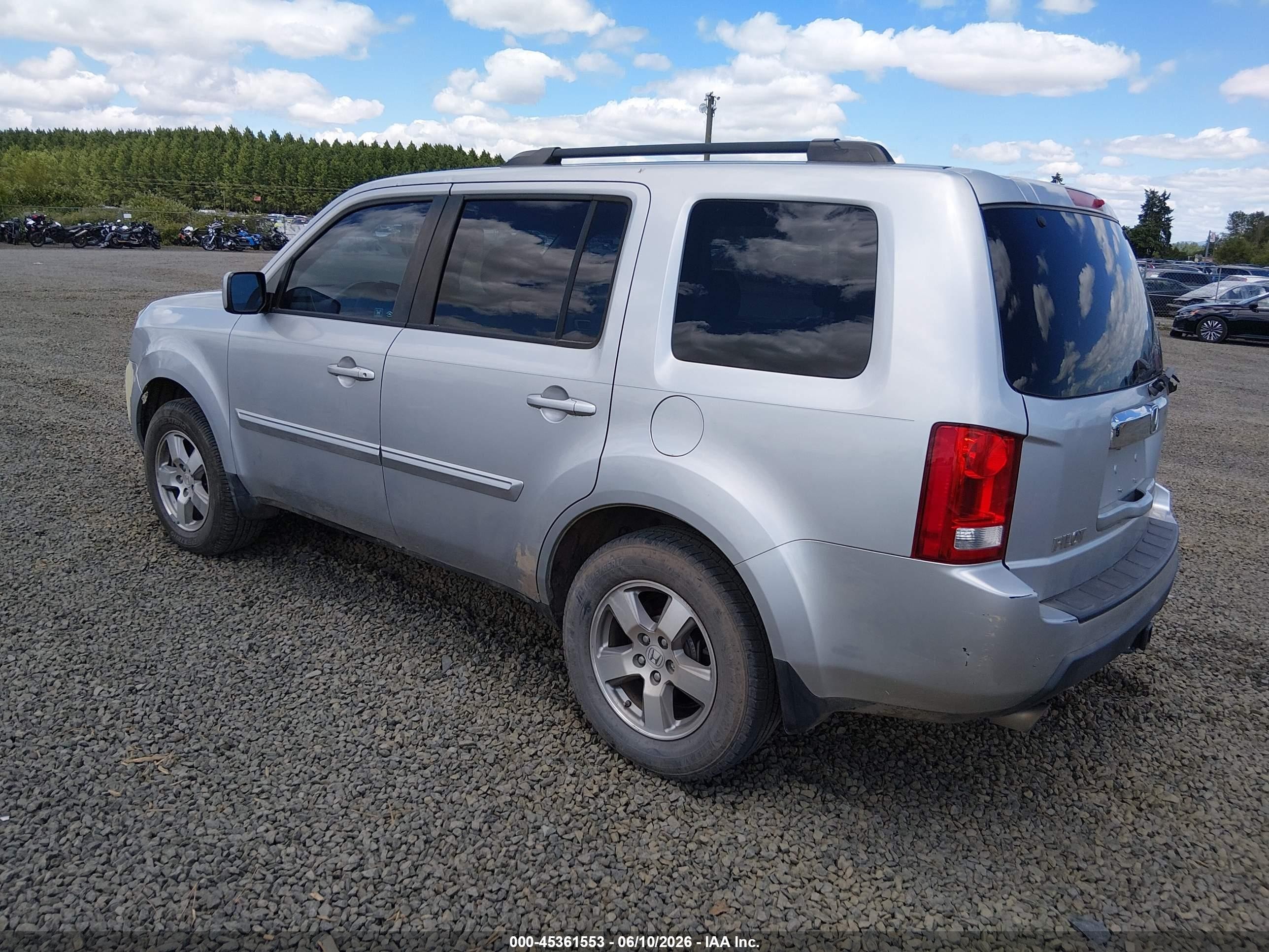 2011 Honda Pilot Ex-l Серебряный vin: 5FNYF3H54BB036202