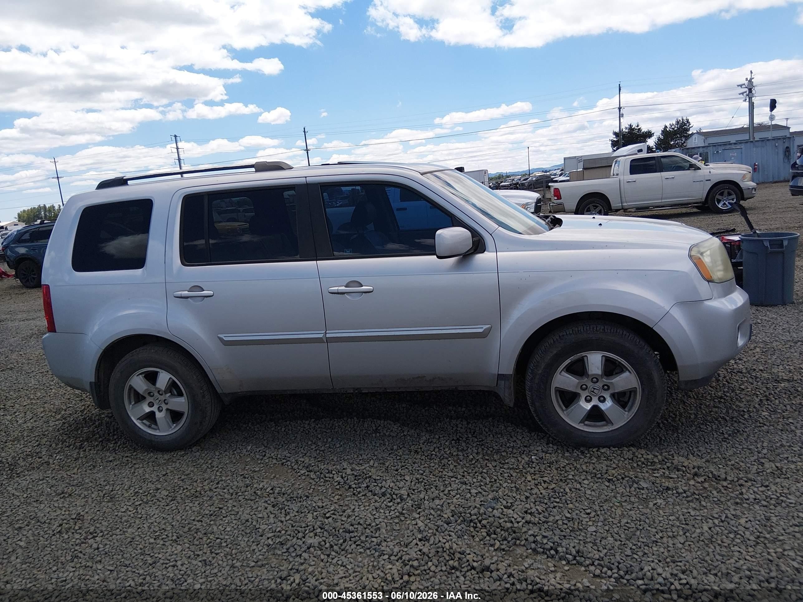 2011 Honda Pilot Ex-l Серебряный vin: 5FNYF3H54BB036202