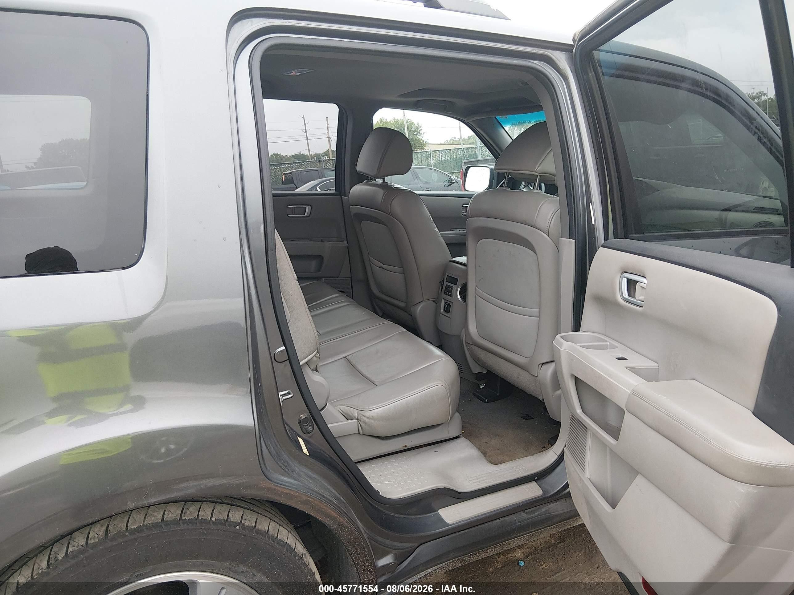 2013 Honda Pilot Ex-l Gray vin: 5FNYF3H54DB031276