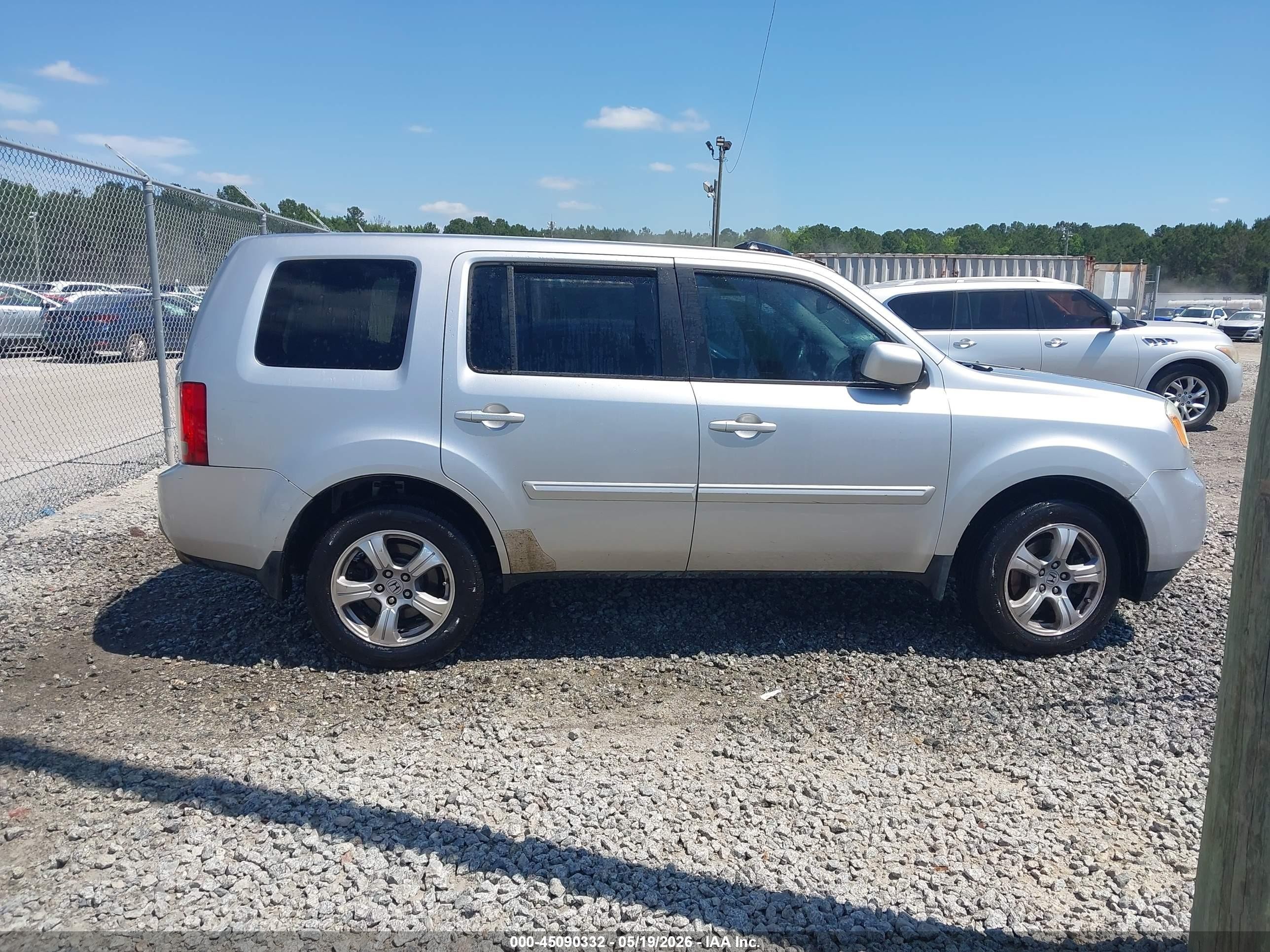 2014 Honda Pilot Ex-l Silver vin: 5FNYF3H54EB004984