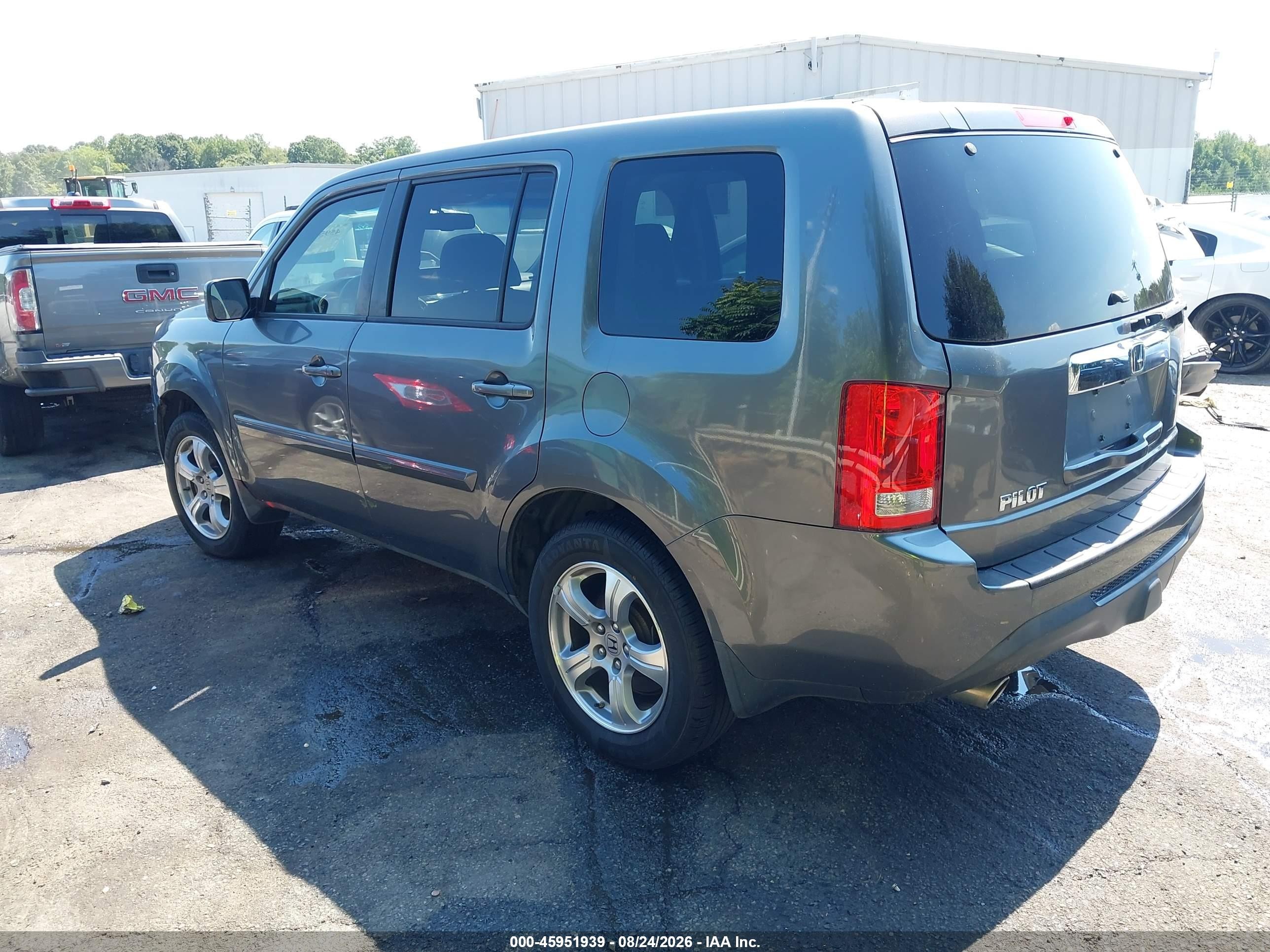 2012 Honda Pilot Ex-l Gray vin: 5FNYF3H55CB008927