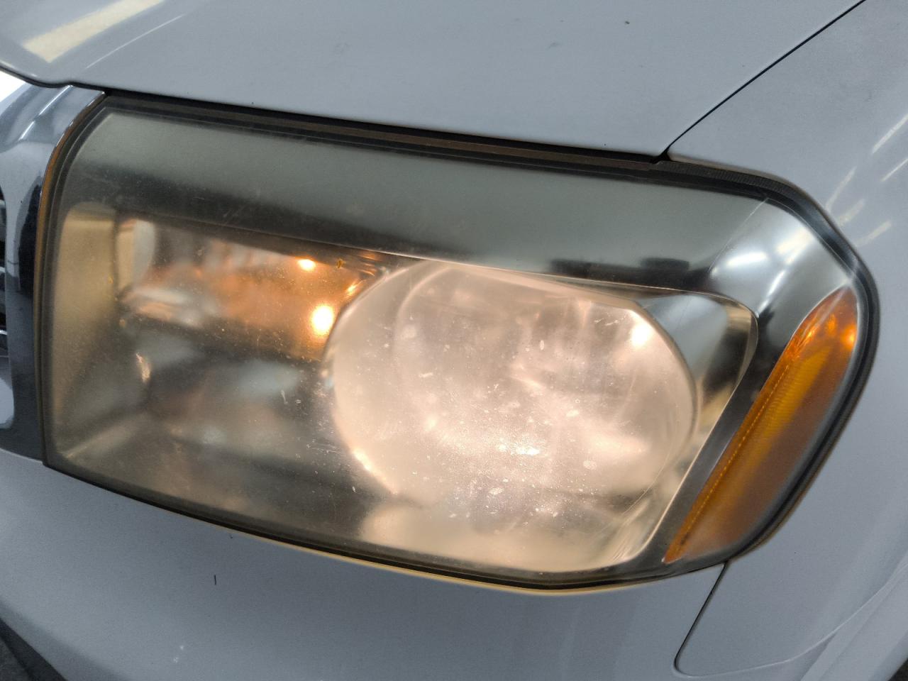 2013 Honda Pilot Exl White vin: 5FNYF3H55DB003020 Damage: Left Head Lamp, Aftermarket, Acceptable