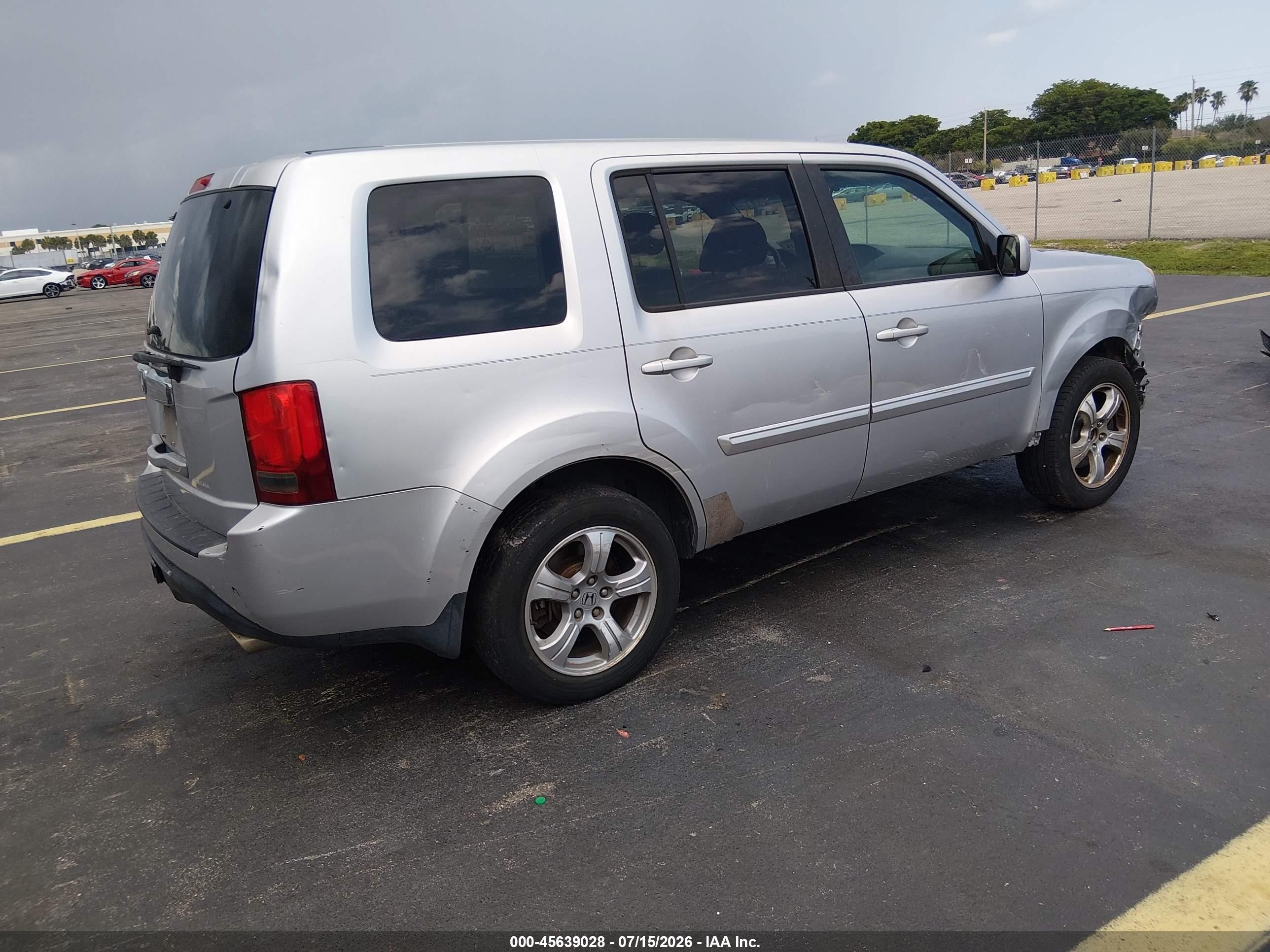 2013 Honda Pilot Ex-l Silver vin: 5FNYF3H55DB006158
