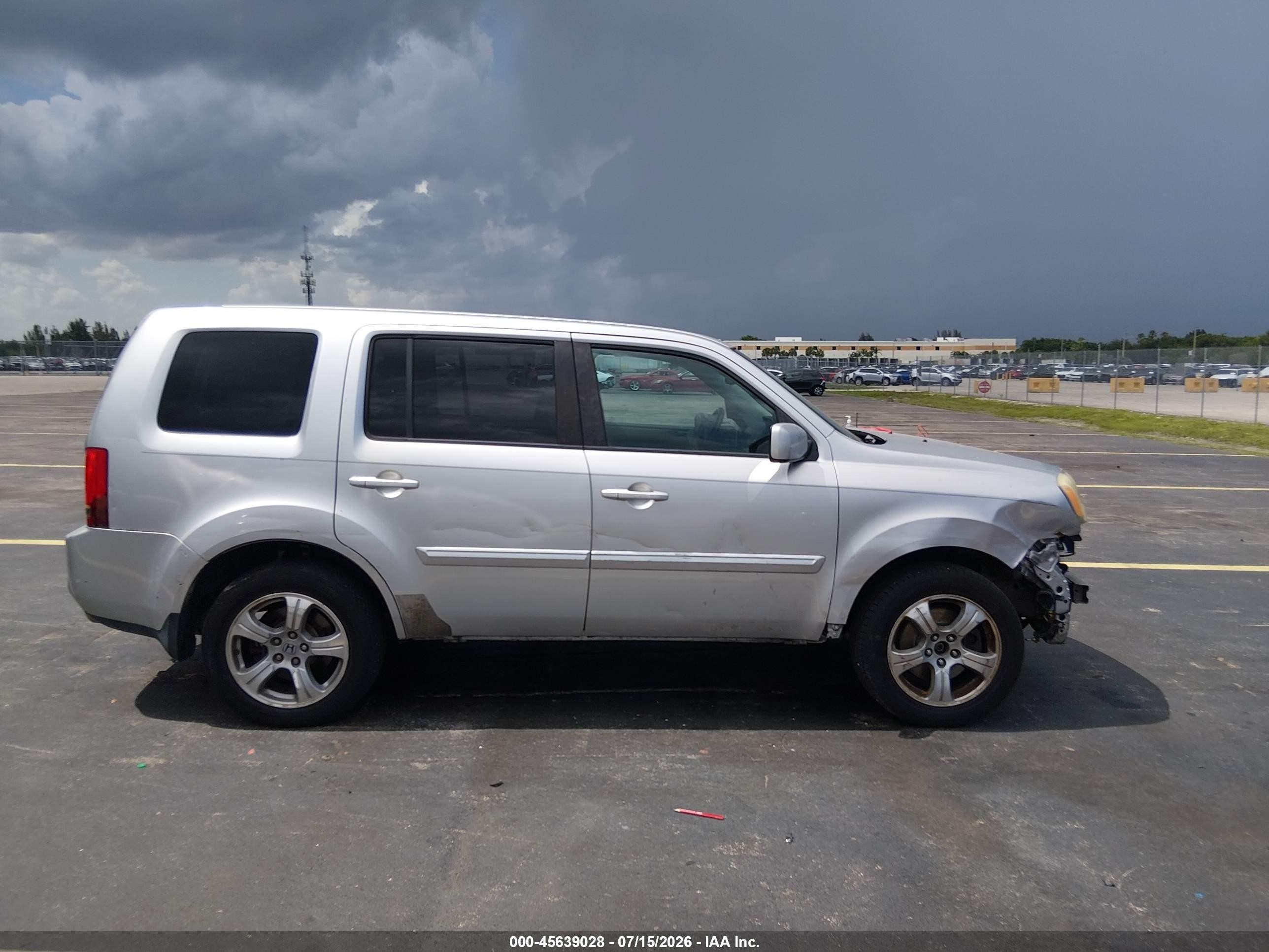 2013 Honda Pilot Ex-l Silver vin: 5FNYF3H55DB006158