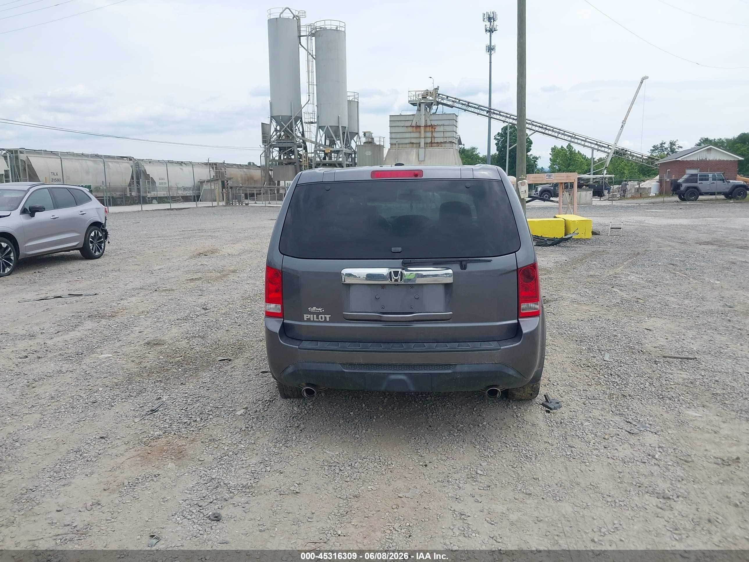 2014 Honda Pilot Ex-l Silver vin: 5FNYF3H55EB023690