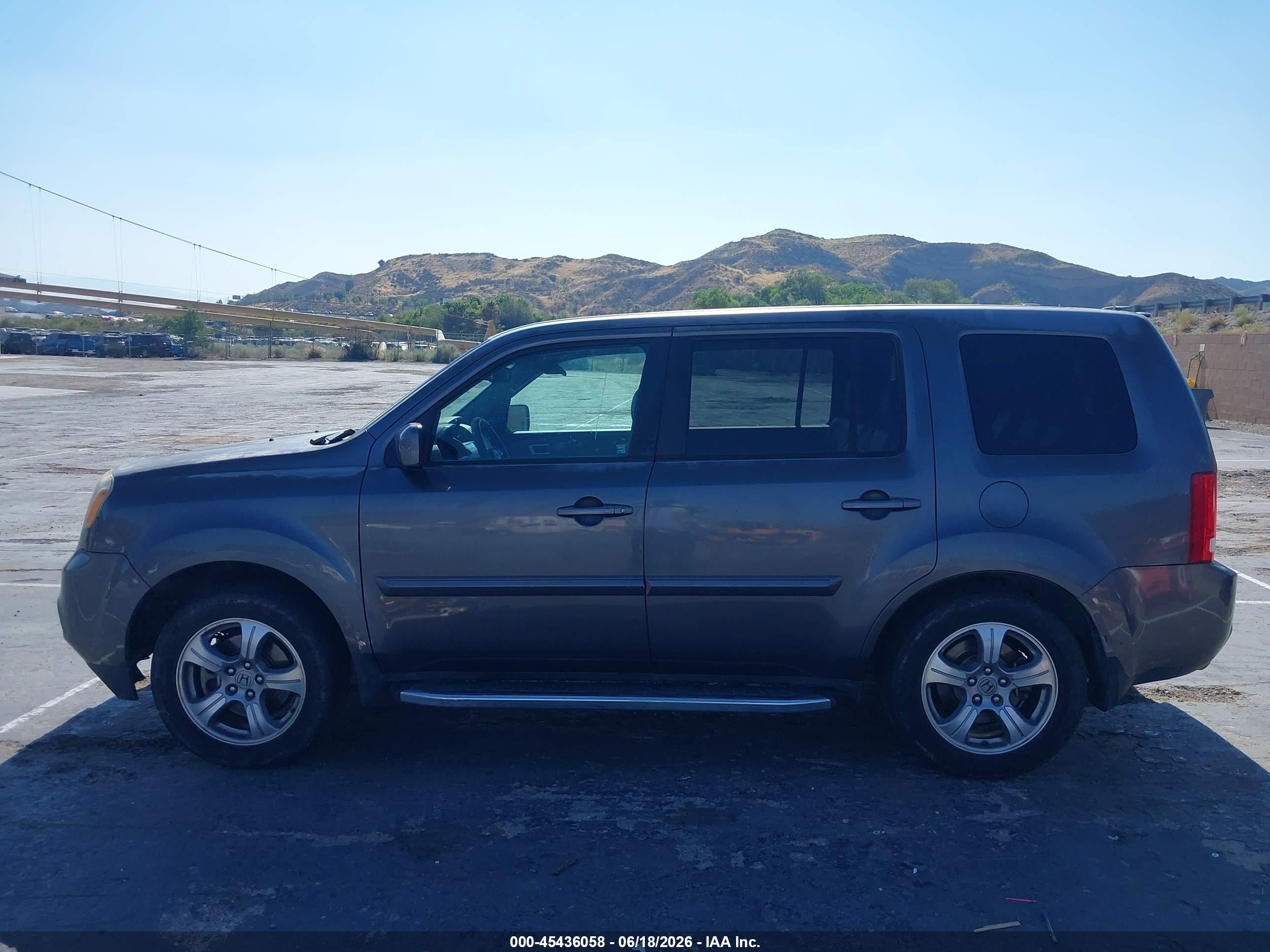 2014 Honda Pilot Ex-l Gray vin: 5FNYF3H55EB023897