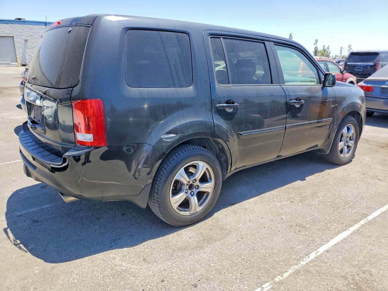 2015 Honda Pilot Exl Черный vin: 5FNYF3H55FB031905