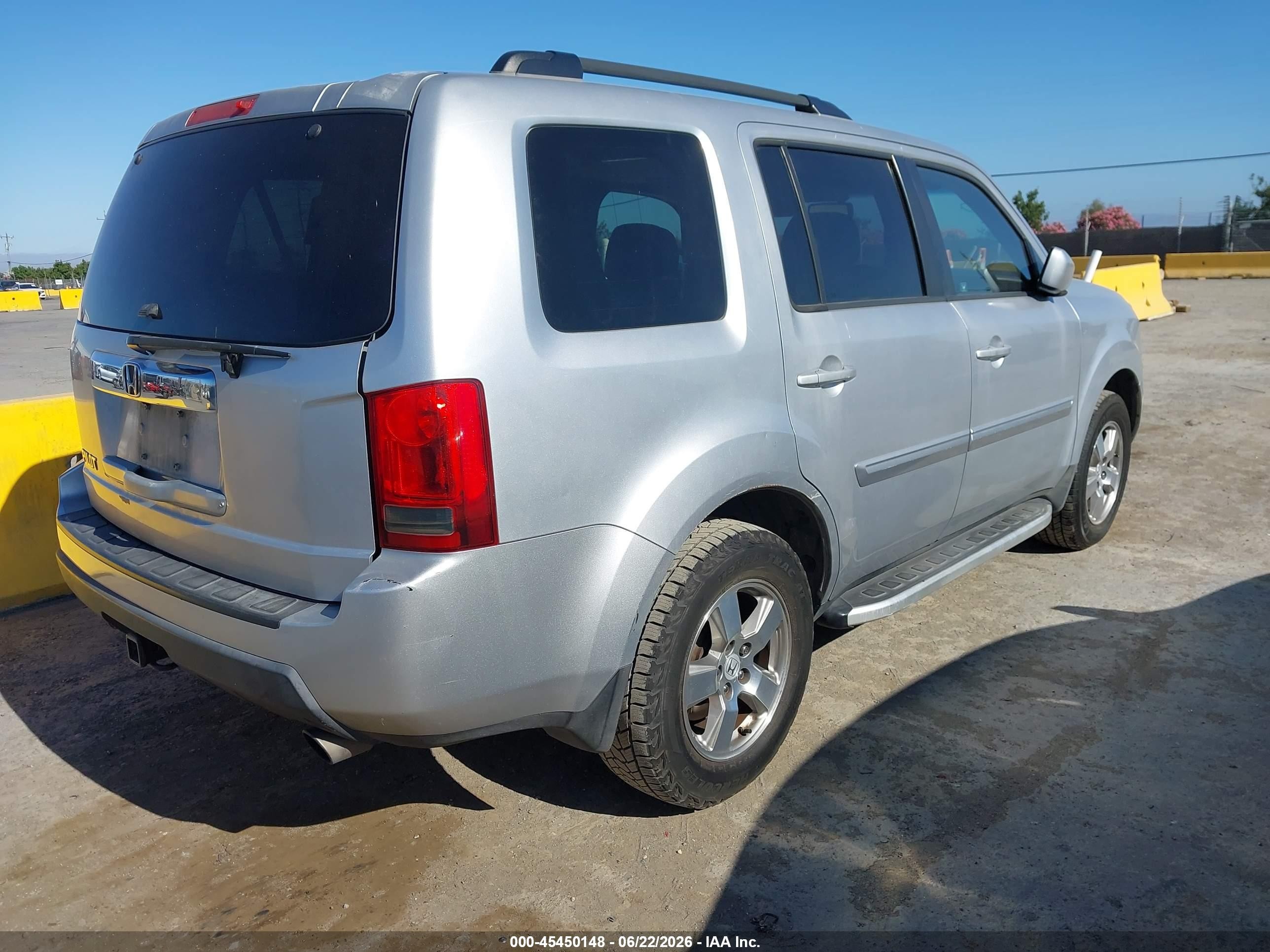 2011 Honda Pilot Ex-l Silver vin: 5FNYF3H56BB020860