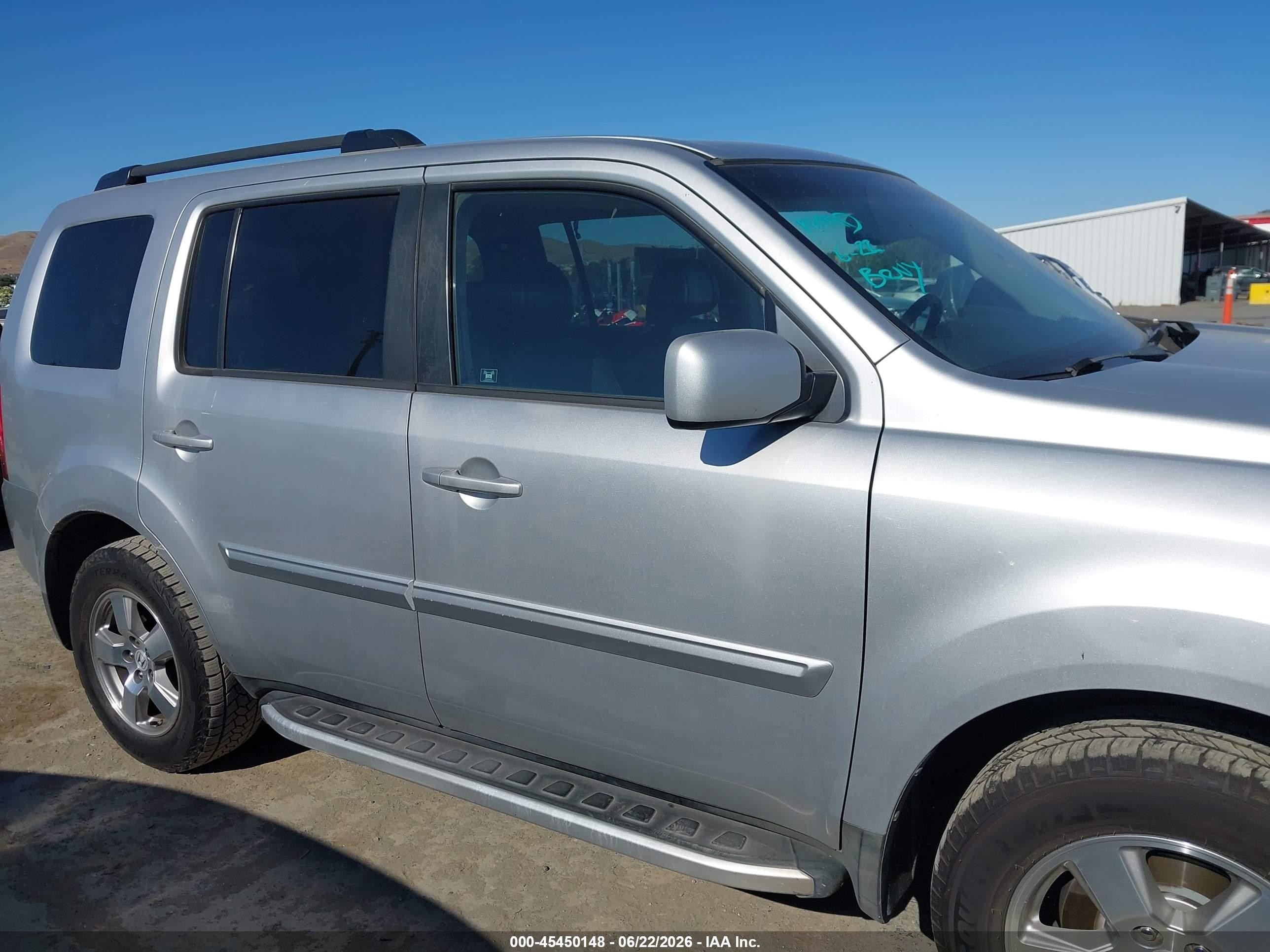2011 Honda Pilot Ex-l Silver vin: 5FNYF3H56BB020860