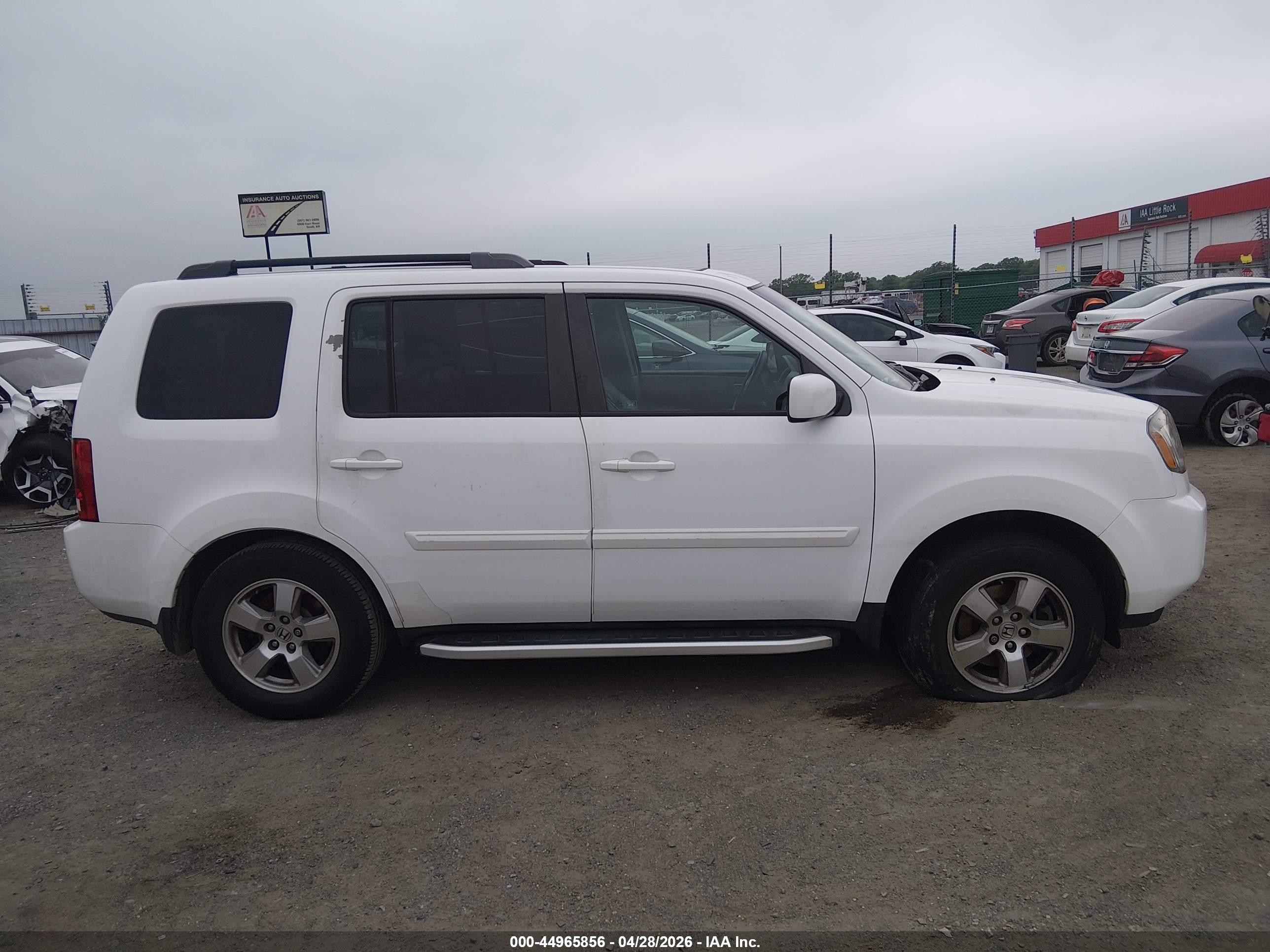 2011 Honda Pilot Ex-l White vin: 5FNYF3H56BB040851