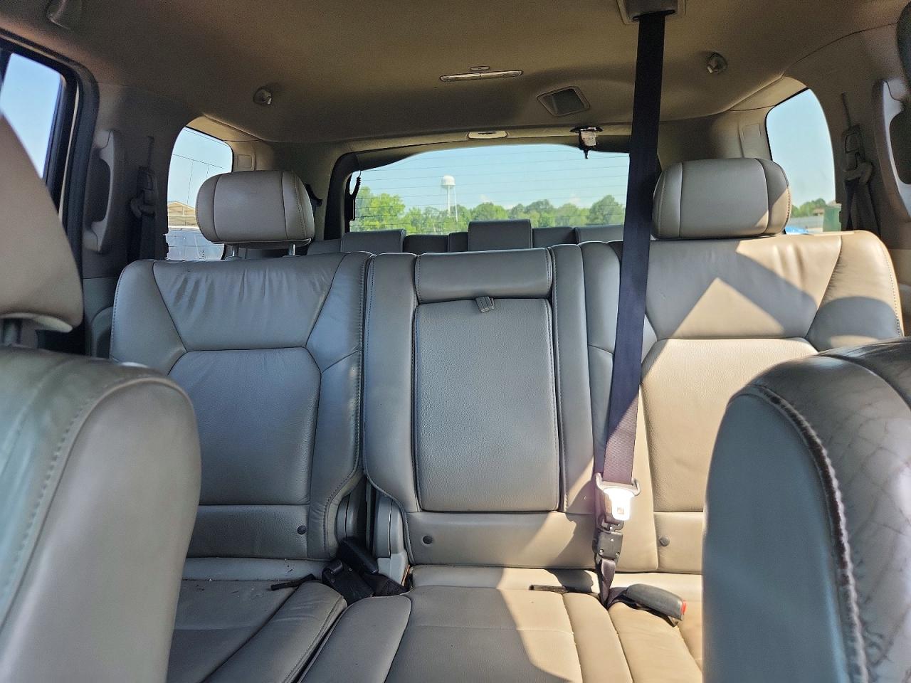 2011 Honda Pilot Exl White vin: 5FNYF3H56BB052630