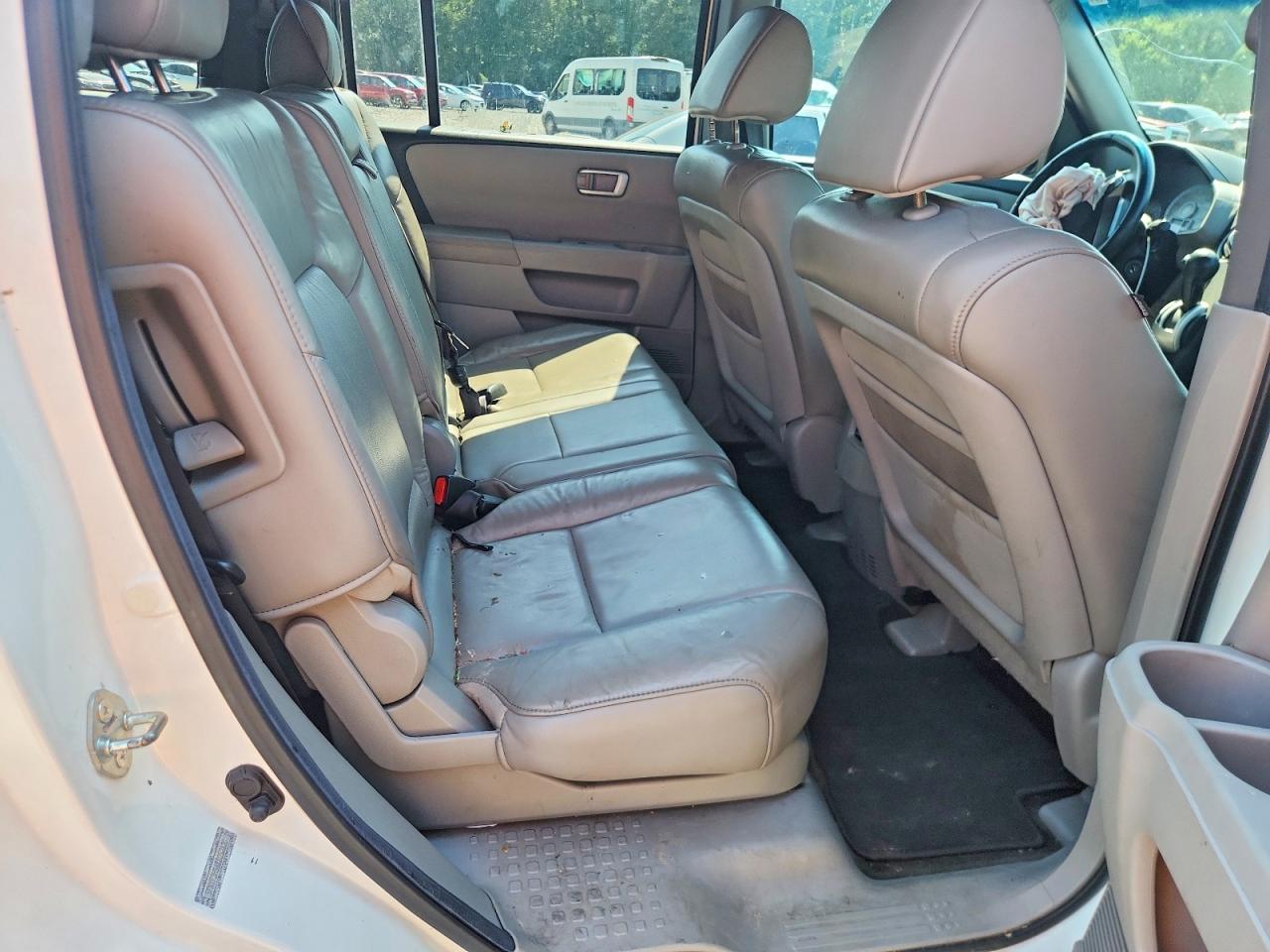 2011 Honda Pilot Exl White vin: 5FNYF3H56BB052630