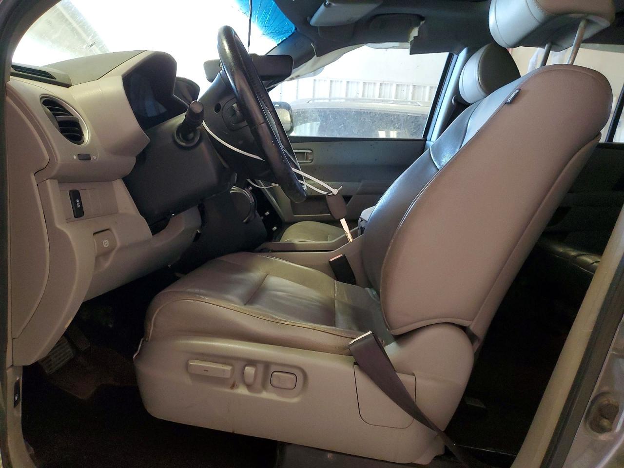 2013 Honda Pilot Exl Серый vin: 5FNYF3H56DB026127