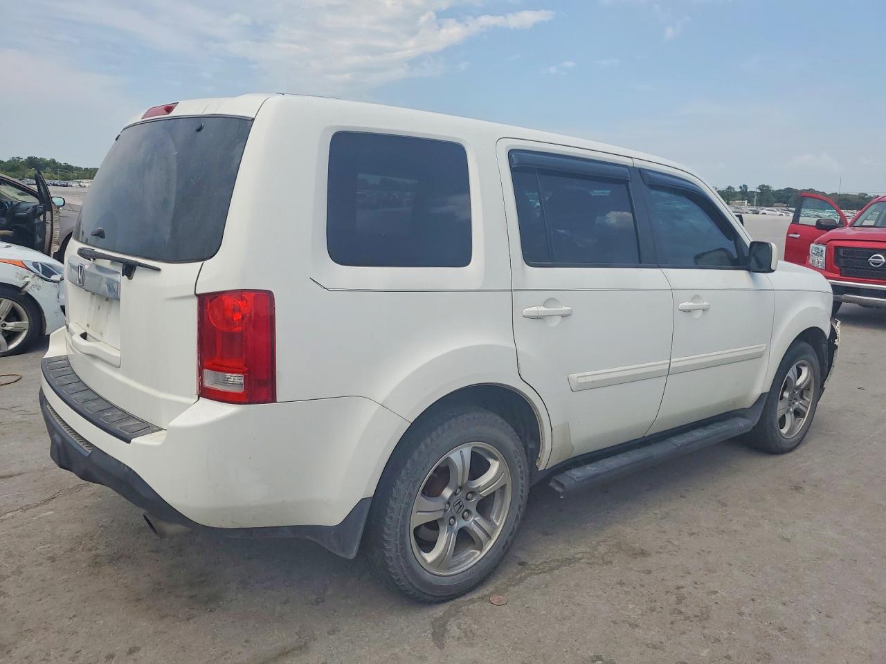 2013 Honda Pilot Exl Белый vin: 5FNYF3H56DB036110