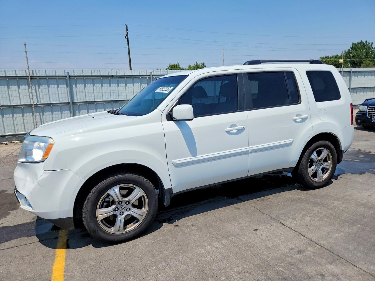 2014 Honda Pilot Exl White vin: 5FNYF3H56EB027361