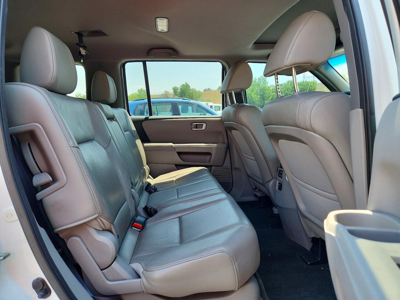 2014 Honda Pilot Exl White vin: 5FNYF3H56EB027361