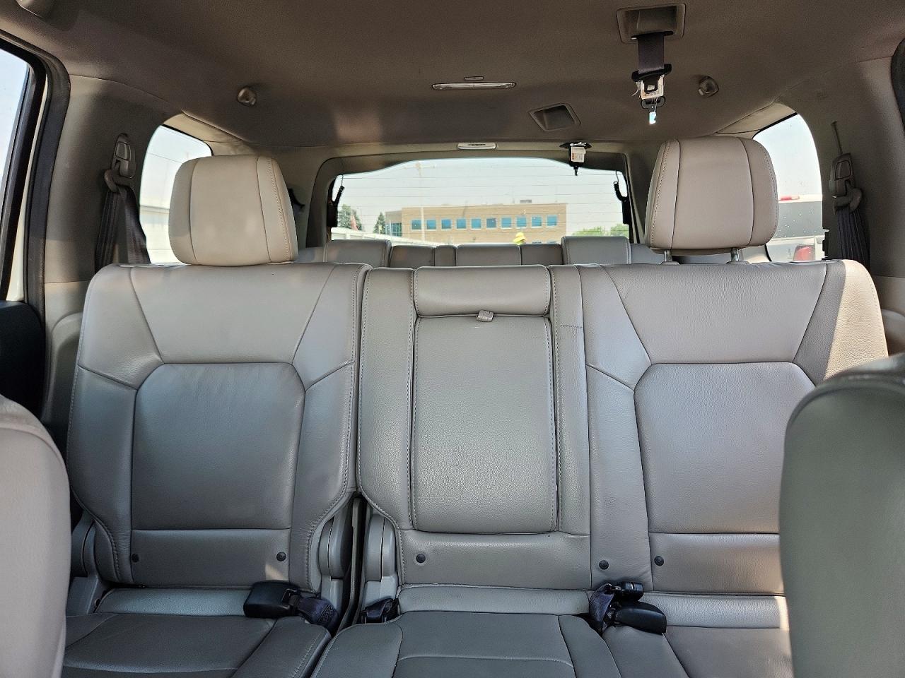 2014 Honda Pilot Exl White vin: 5FNYF3H56EB027361