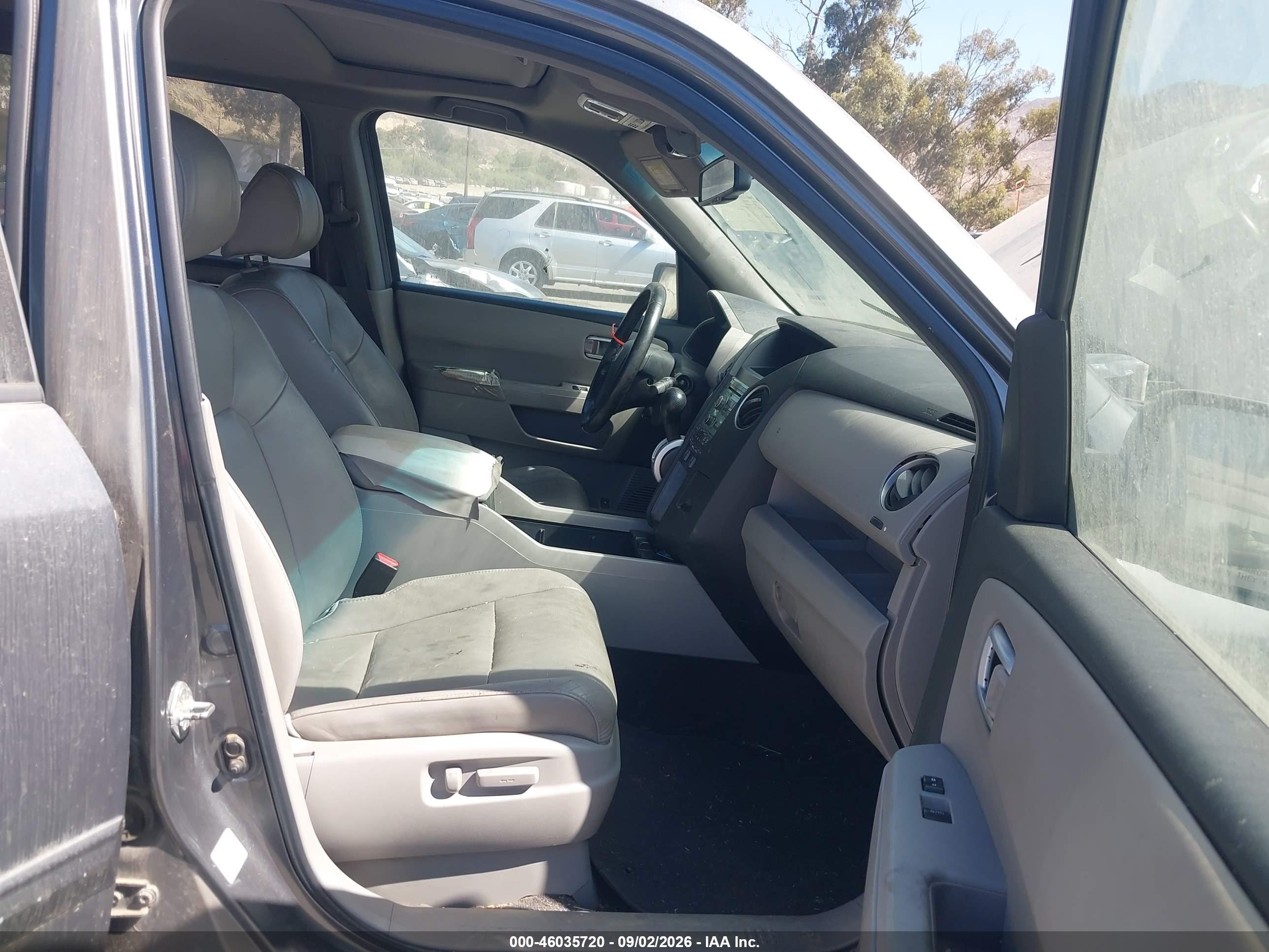 2011 Honda Pilot Ex-l Gray vin: 5FNYF3H57BB009091