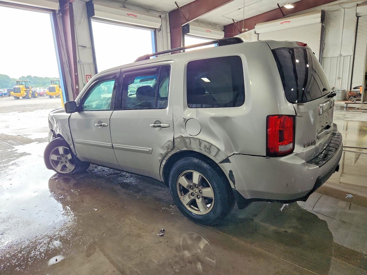 2011 Honda Pilot Exl Silver vin: 5FNYF3H57BB009480