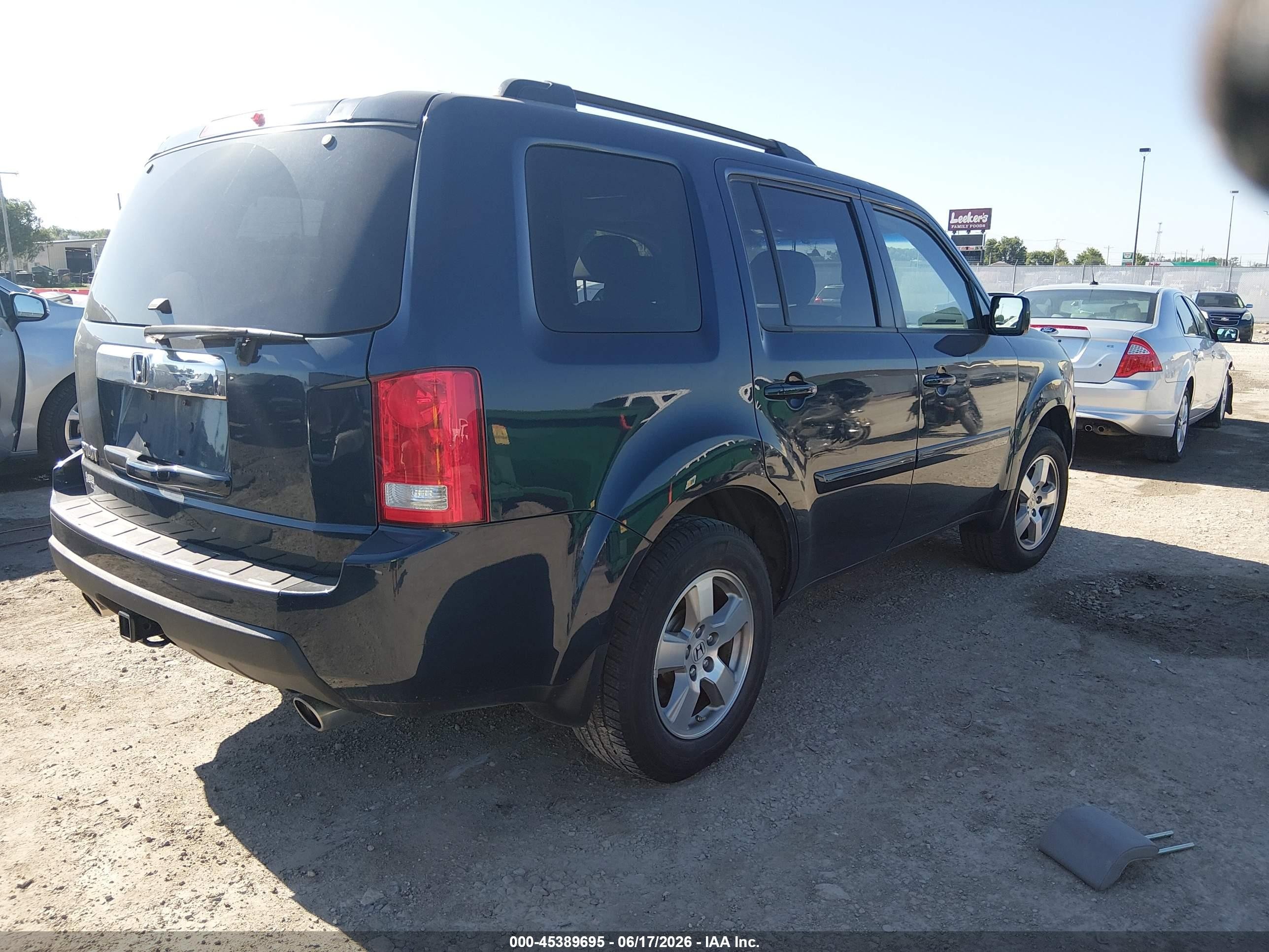 2011 Honda Pilot Ex-l Blue vin: 5FNYF3H57BB024447